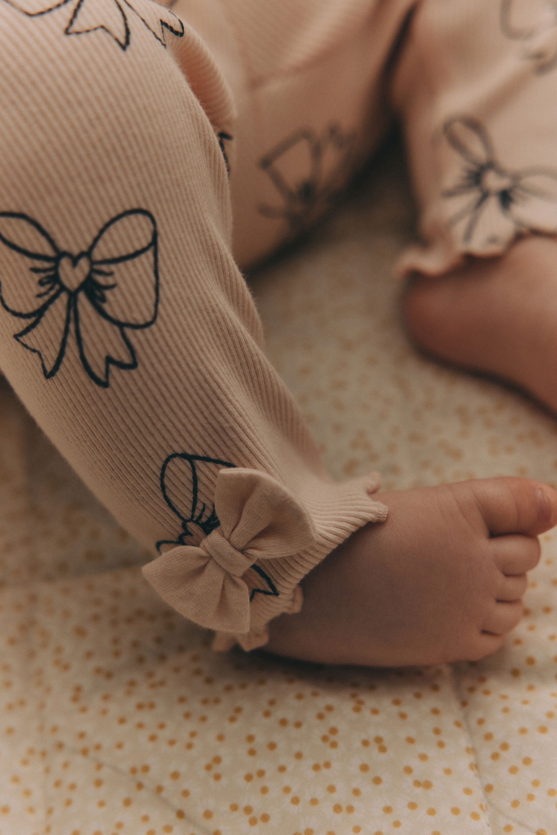 Pink Bow Print Baby Long Sleeve Frill Top And Leggings Set