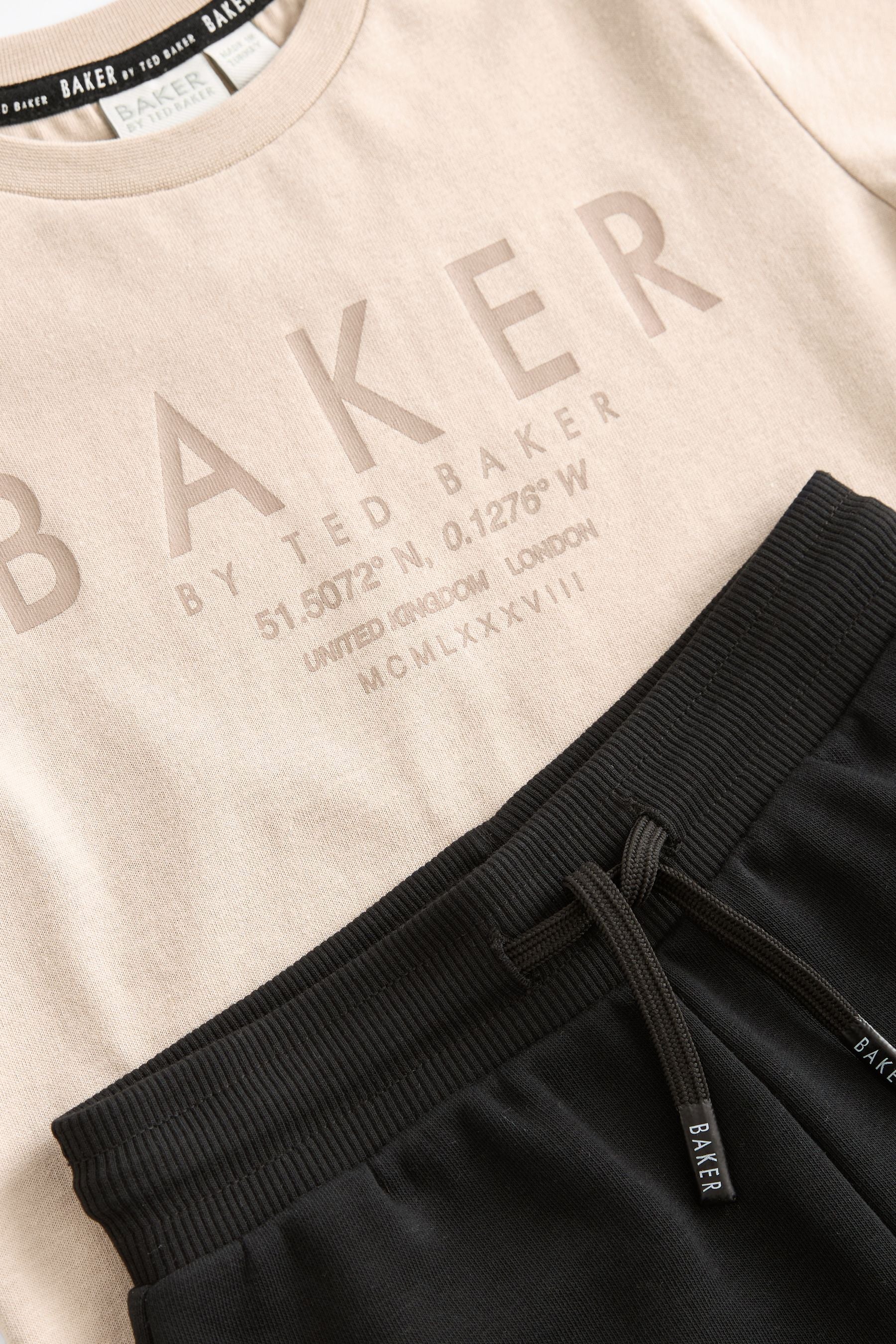 Baker by Ted Baker T-Shirt and Cargo Shorts Set