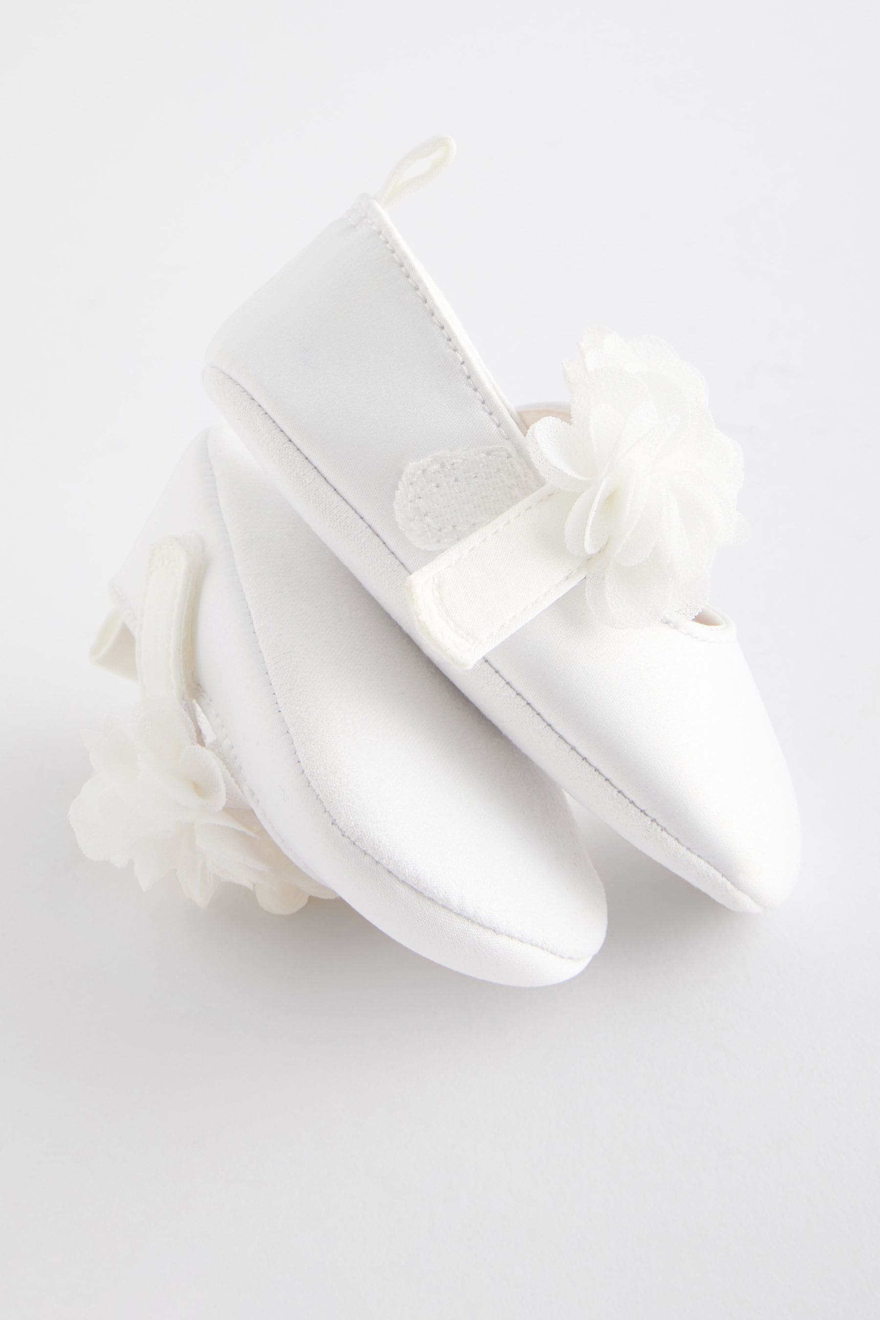 White Corsage Occasion Baby Shoes (0-24mths)