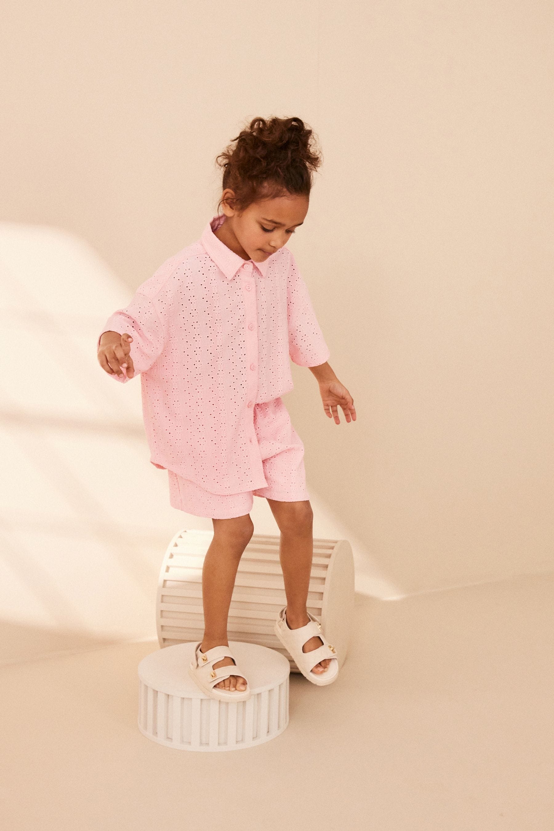 Pink Oversized Textured Shirt And Shorts Set (3-16yrs) (3-16yrs)