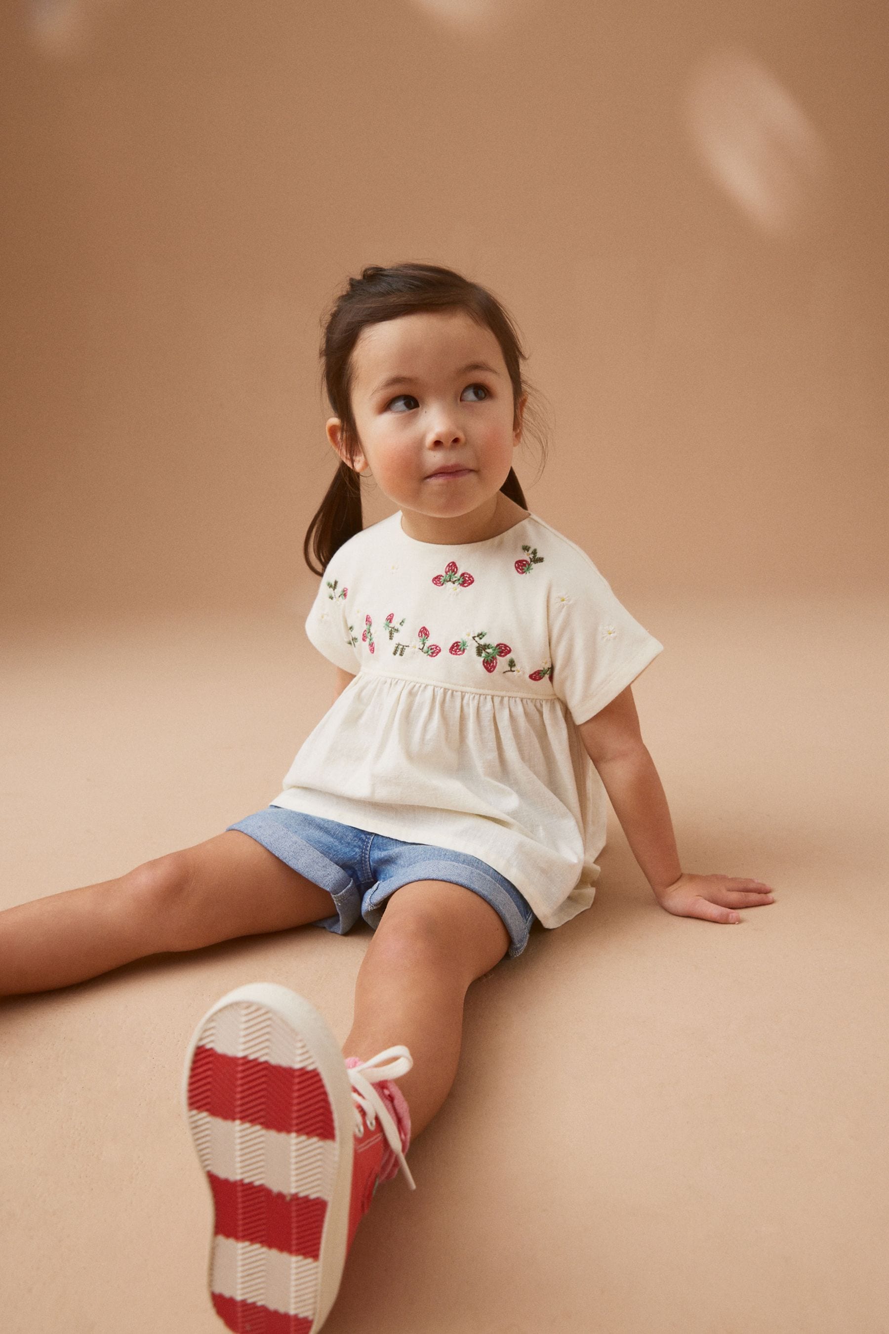 White Short Sleeve Blouse (3mths-7yrs)