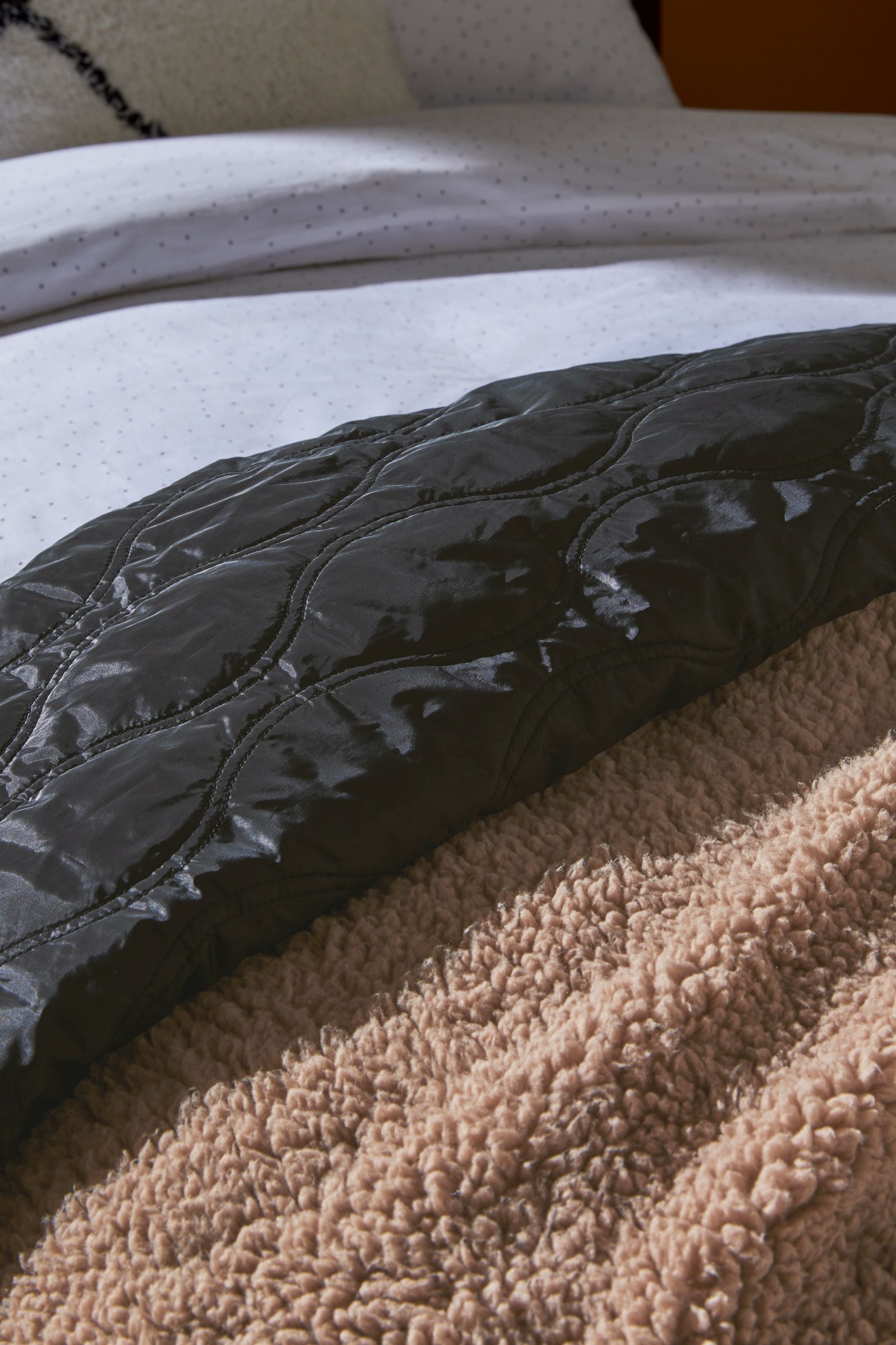 Black Quilted Super Soft Fleece Throw Blanket