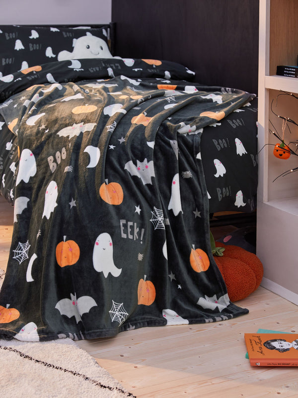 Black/Orange Halloween Bat Supersoft Fleece Throw