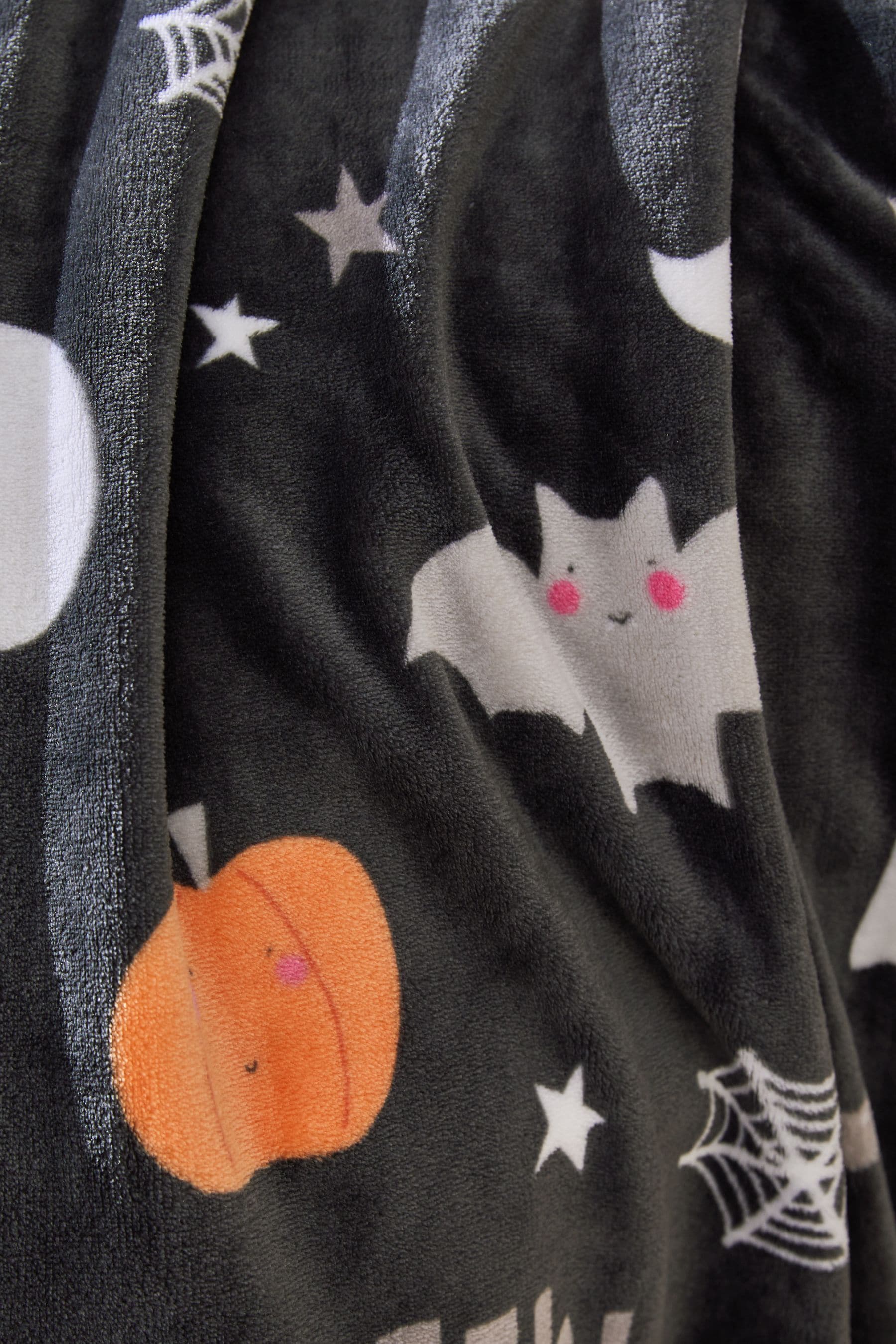 Black/Orange Halloween Bat Supersoft Fleece Throw