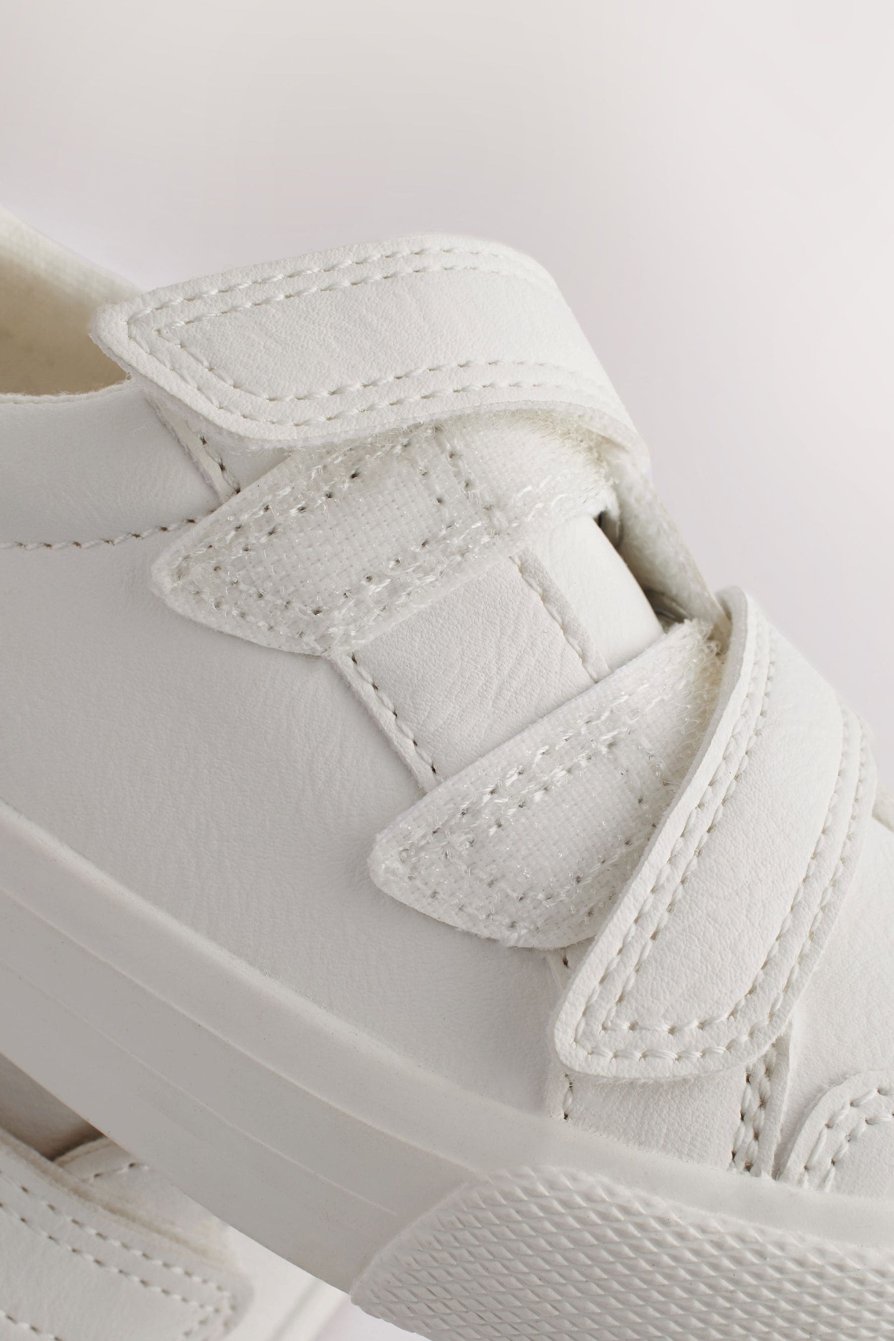 White Wide Fit (G) Two Strap Touch Fastening Trainers