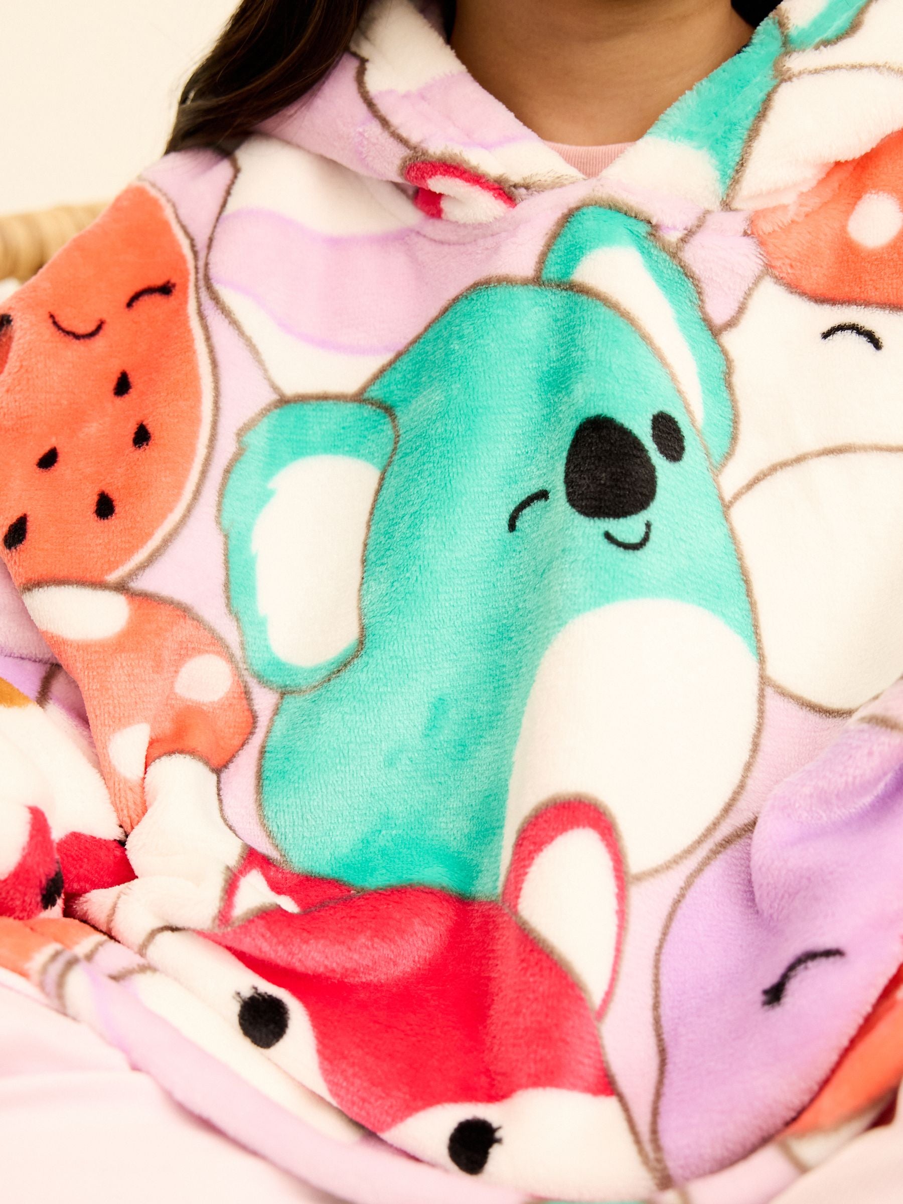 License Squishmallows Hooded Blanket (5-16yrs)