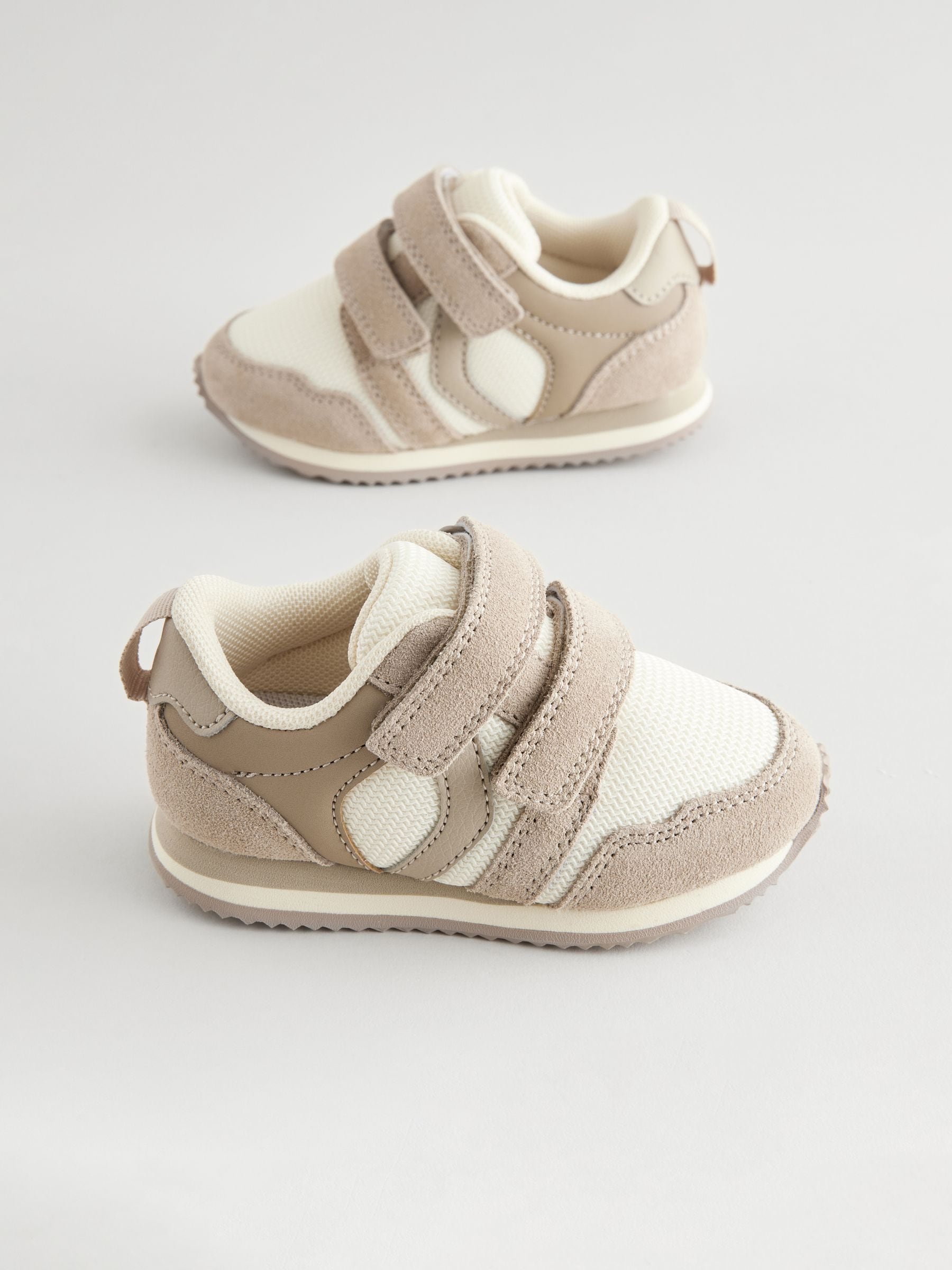 Neutral Wide Fit (G) Double Strap Trainers