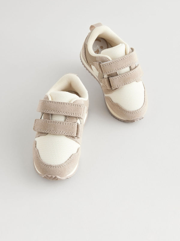 Neutral Standard Fit (F) Double Strap Trainers