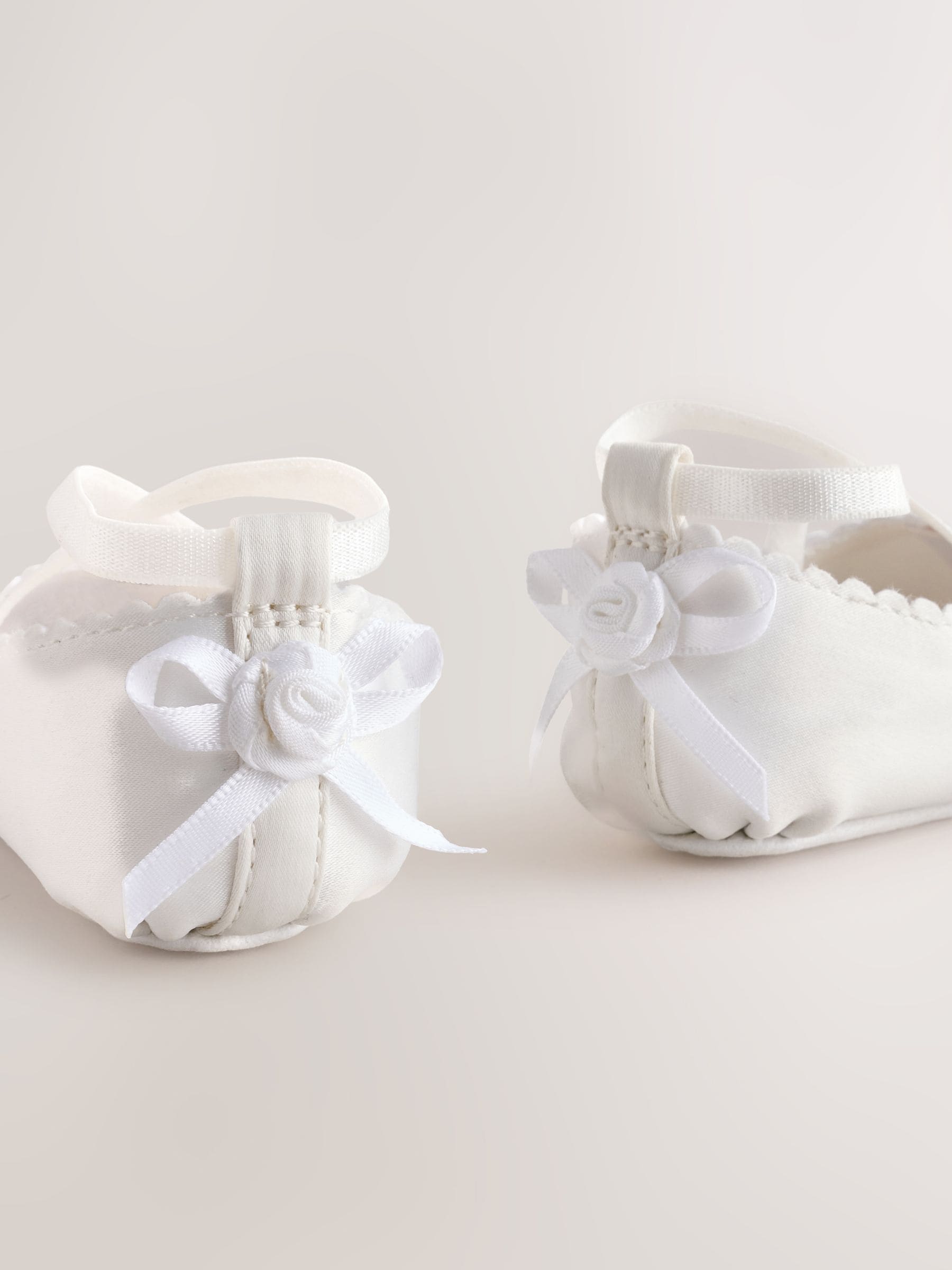 White Baby Satin Ballet Shoes (0-24mths)