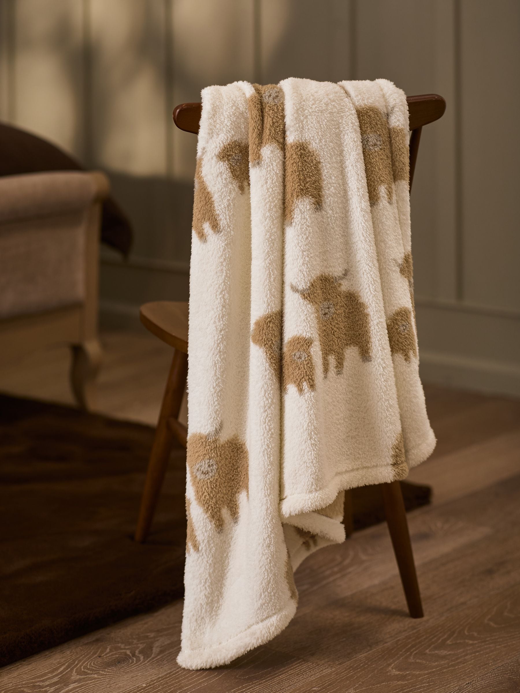 Natural Hamish Fleece Throw