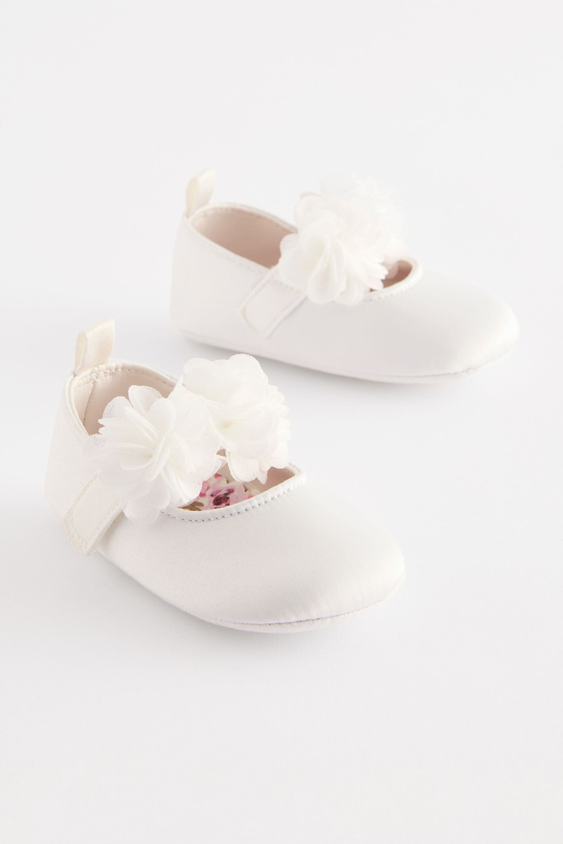 White Satin Baby Corsage Shoes (0-24mths)