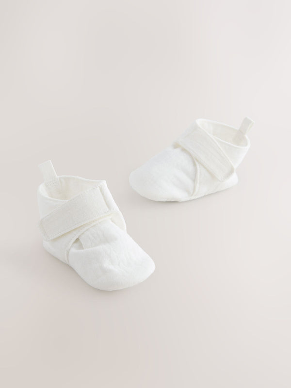 White Muslin Touch Fastening Baby Bootie Shoes (0-2mths)