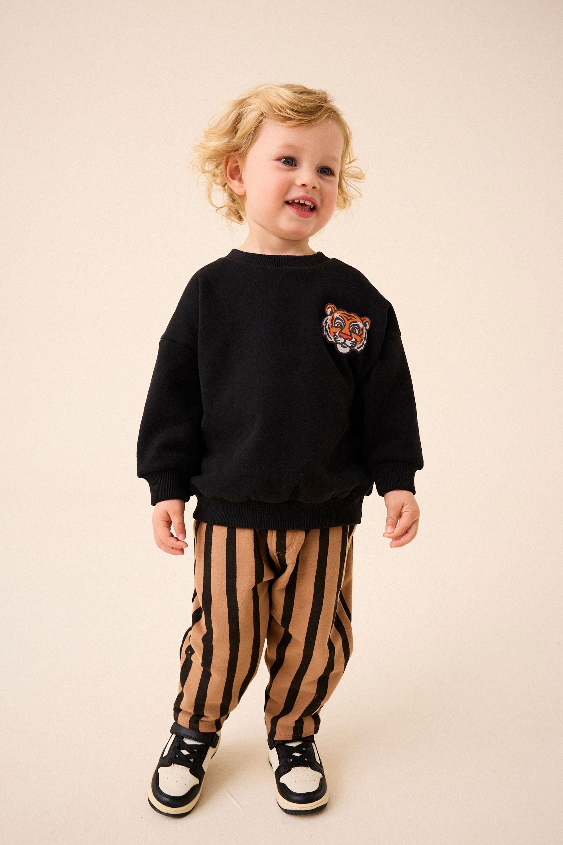 Black Tiger Crew Neck Sweatshirt (3mths-7yrs)