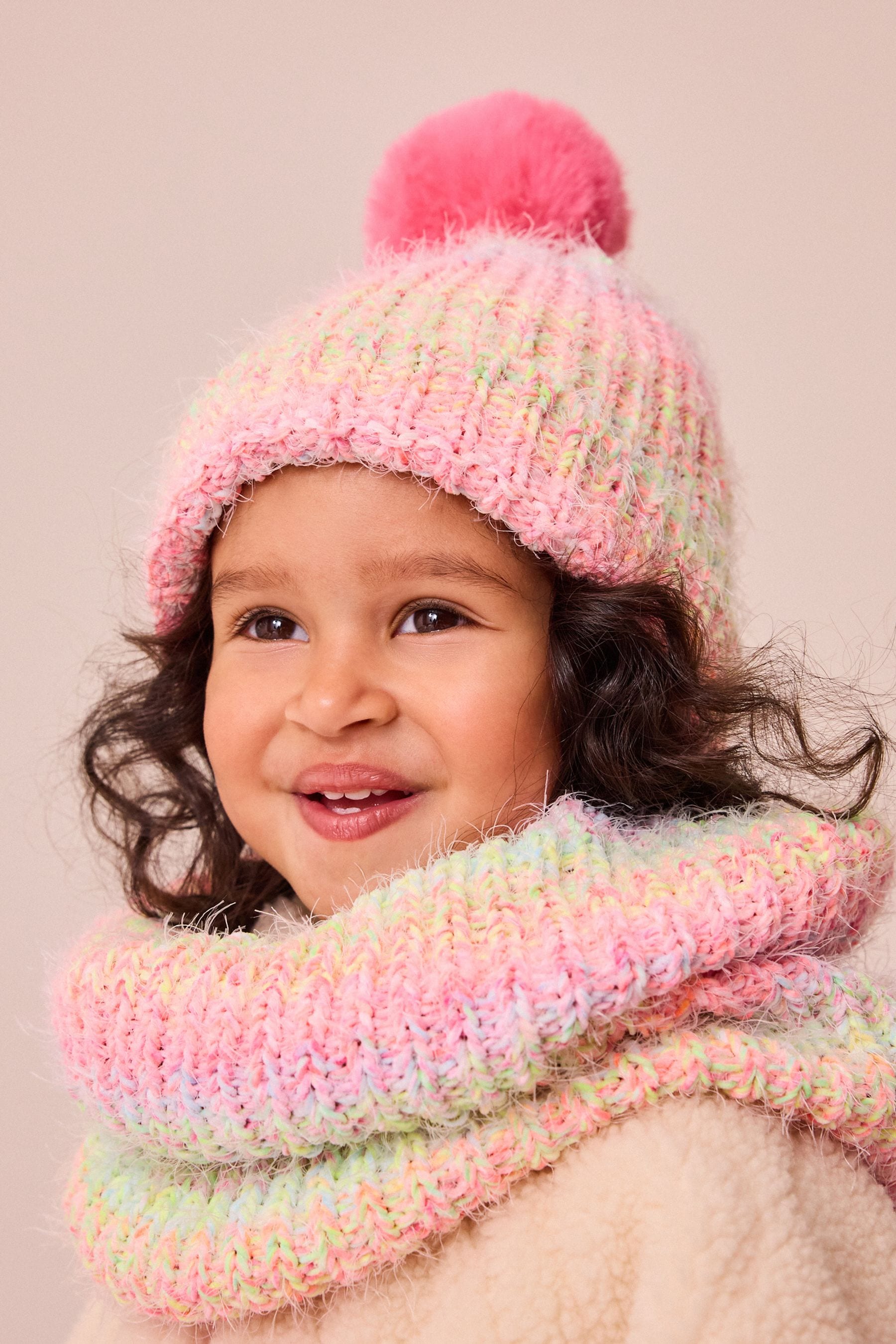 Pink/Green Ombre Hat And Snood Set (1-16yrs)