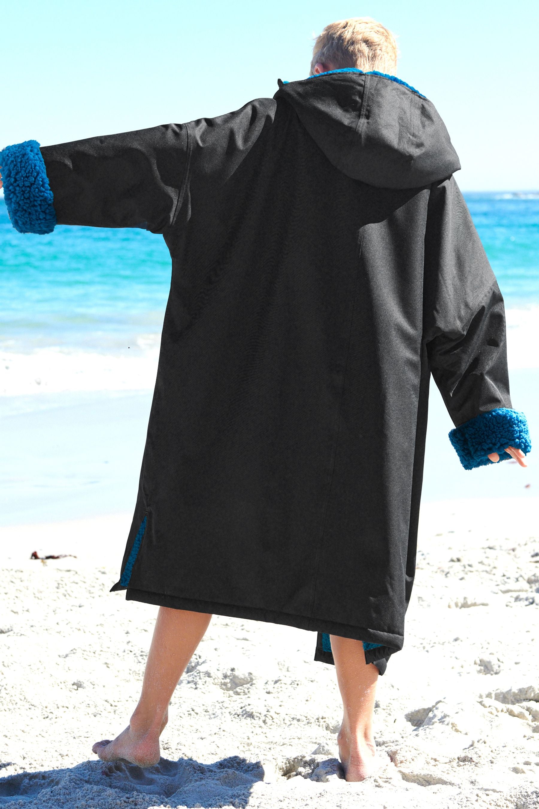 Black Waterproof Changing Robe (3-16yrs)