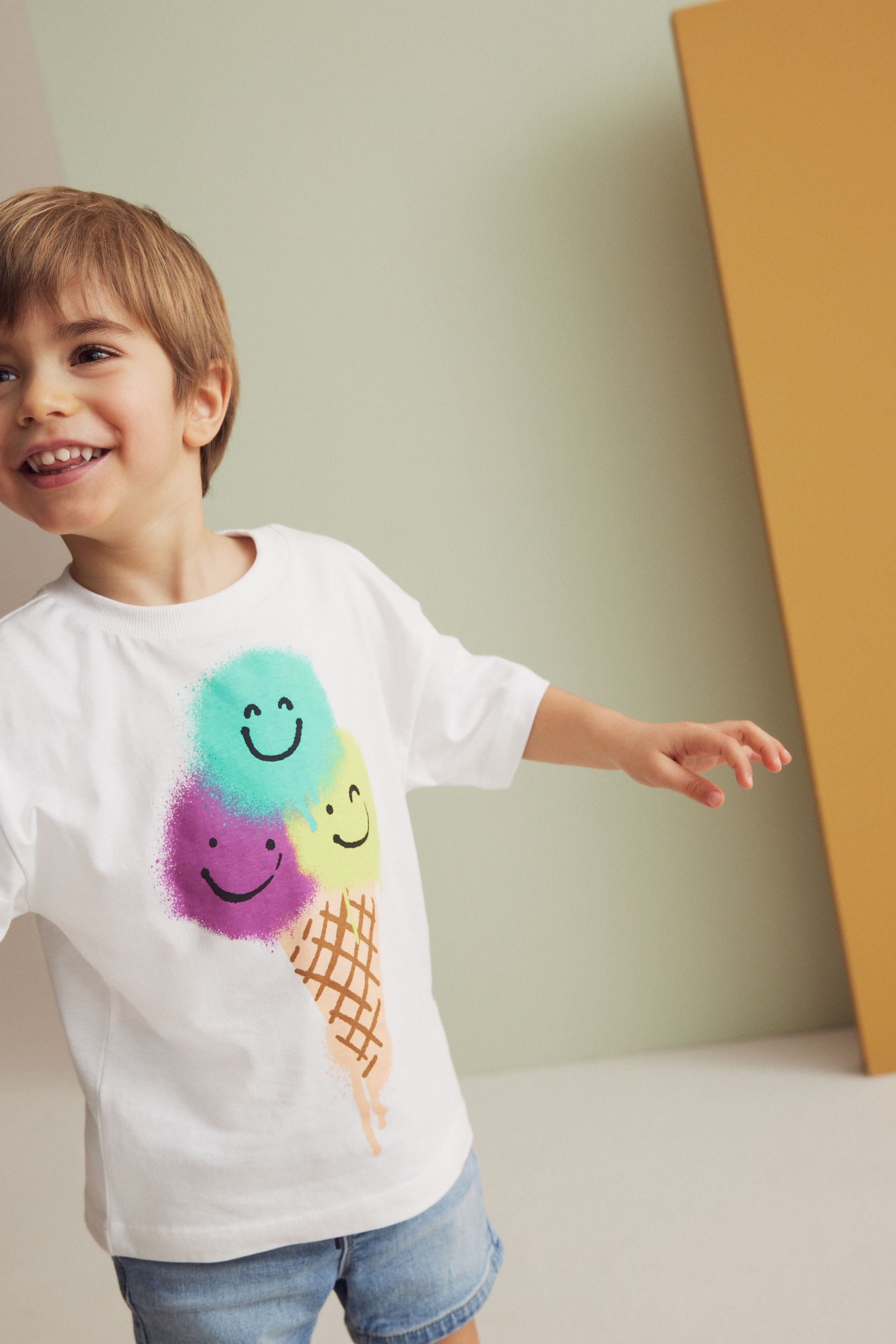 White Ice Cream Short Sleeve Character T-Shirt (3mths-7yrs)