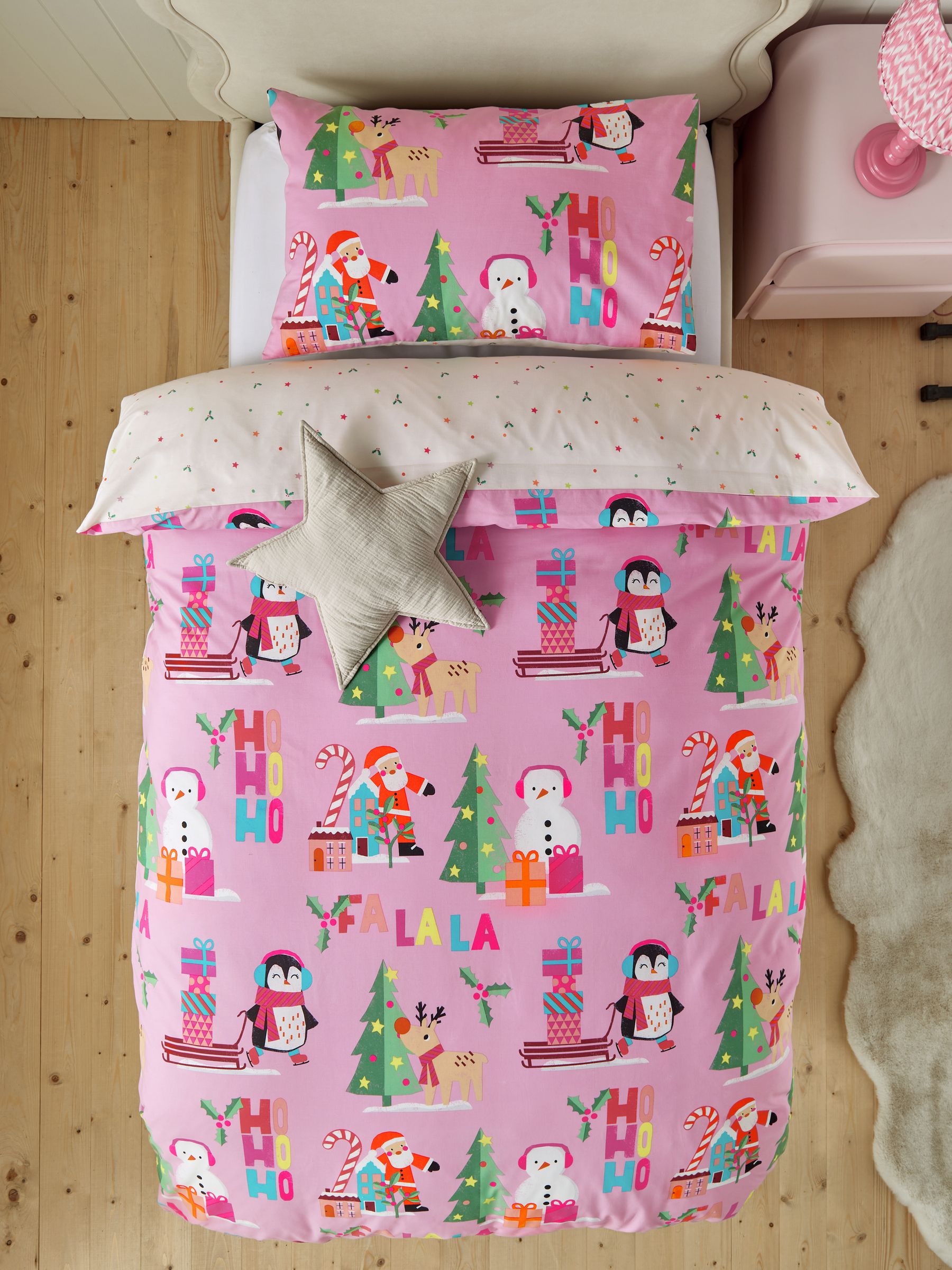 Bright Santa Fa La La Christmas Duvet Cover and Pillowcase Set