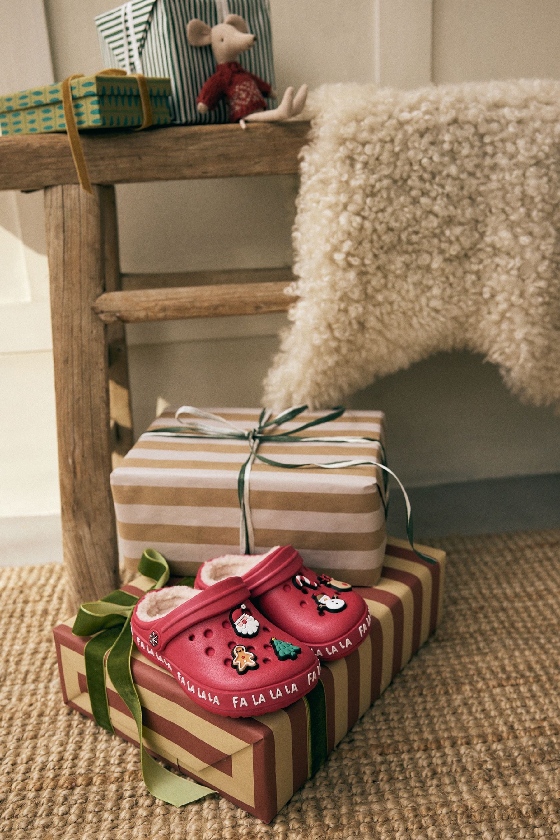 Red Christmas Lined Clog Slippers