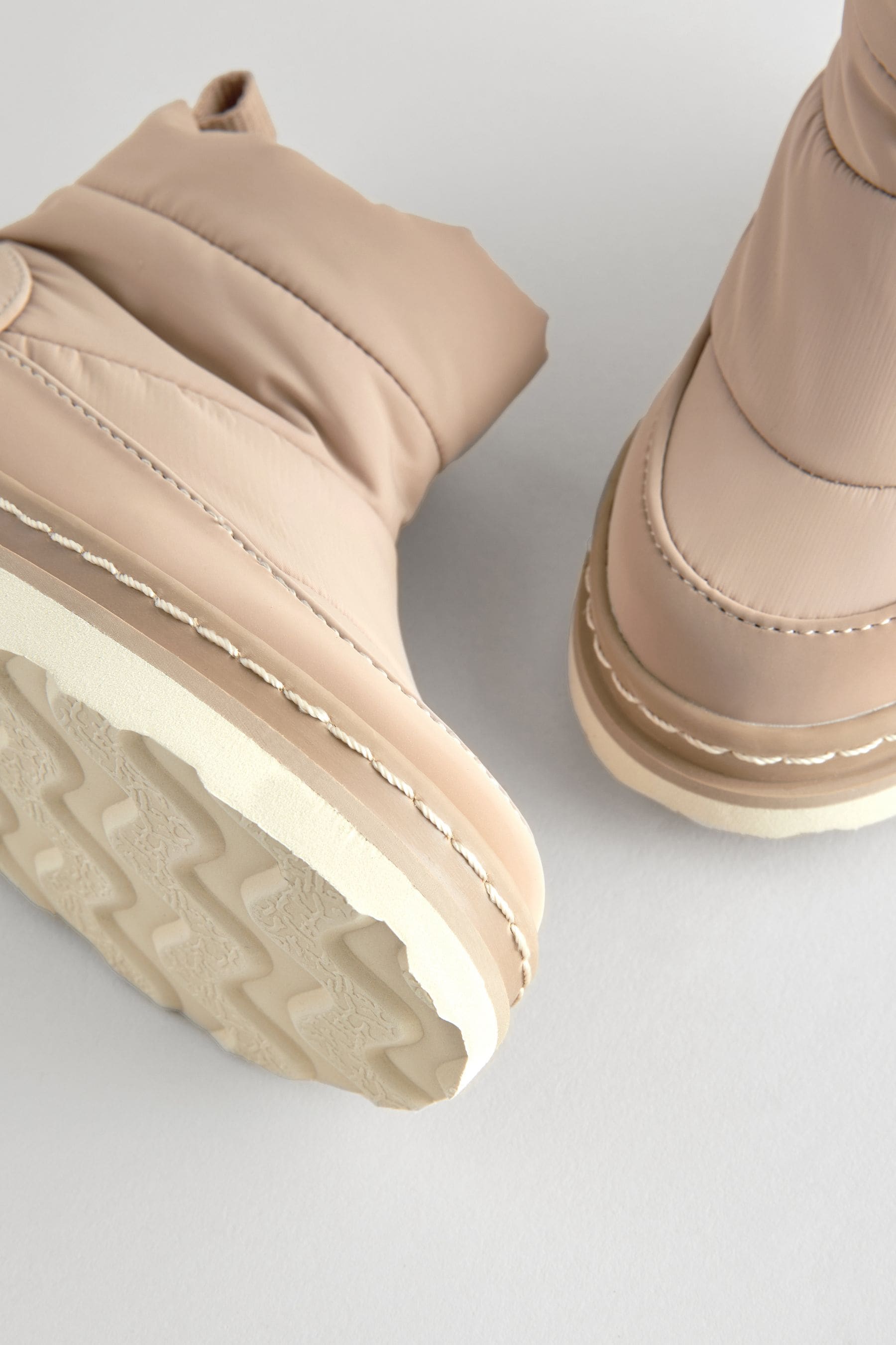 Neutral Quilted Warm Lined Water Repellant Boots