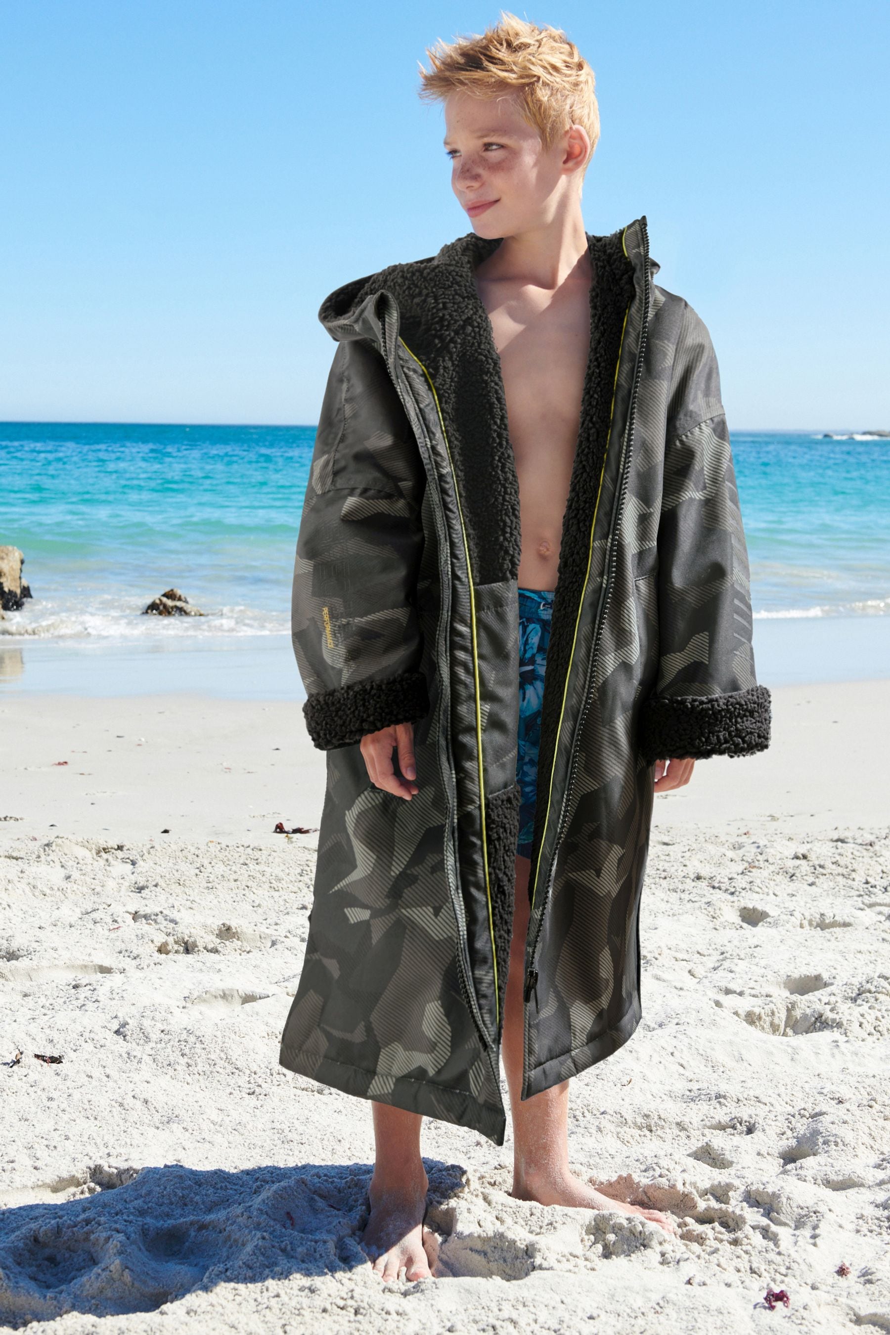 Green Waterproof Changing Robe (3-16yrs)