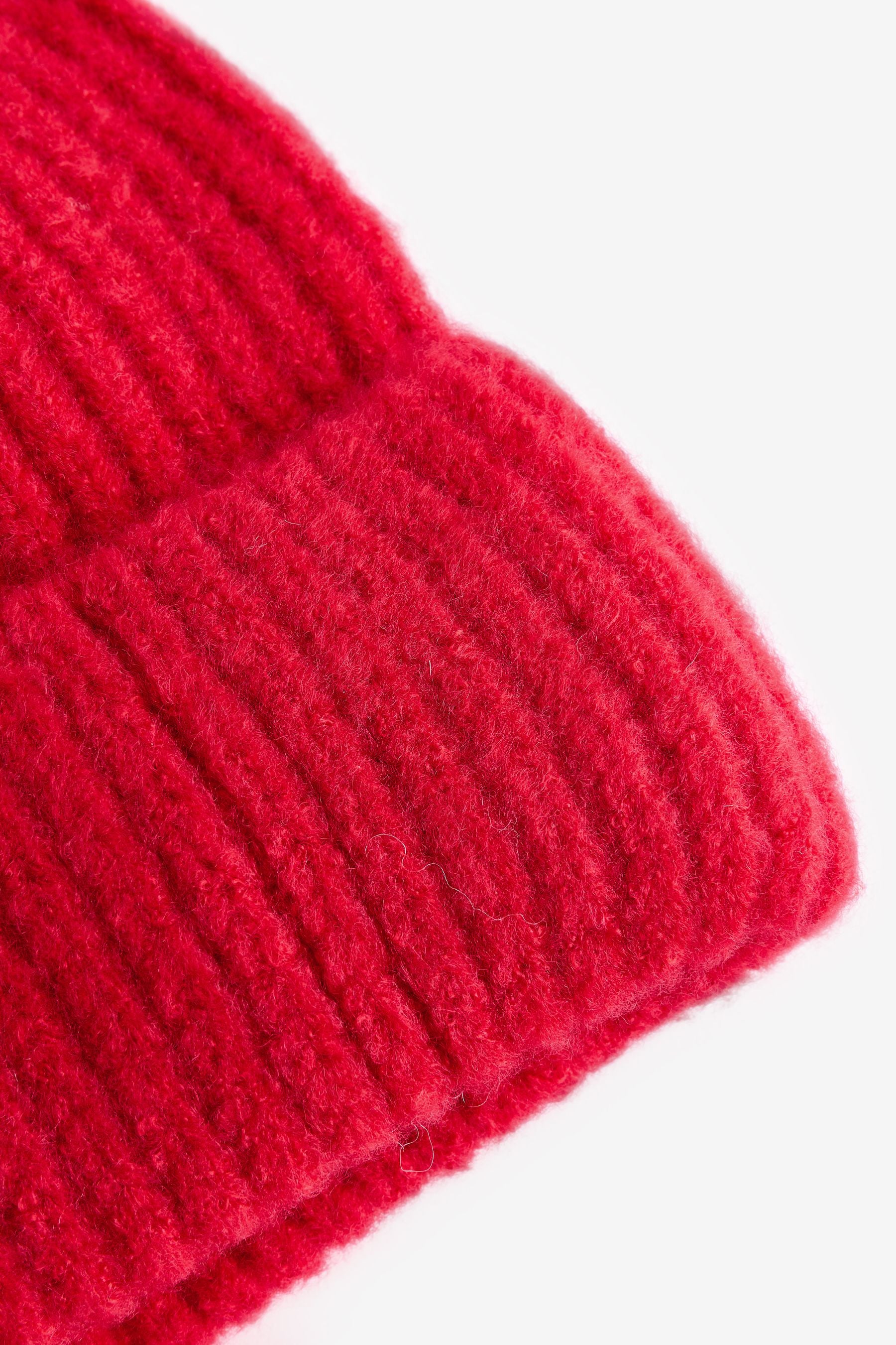 Red Chunky Rib Beanie Hat (1-16yrs)