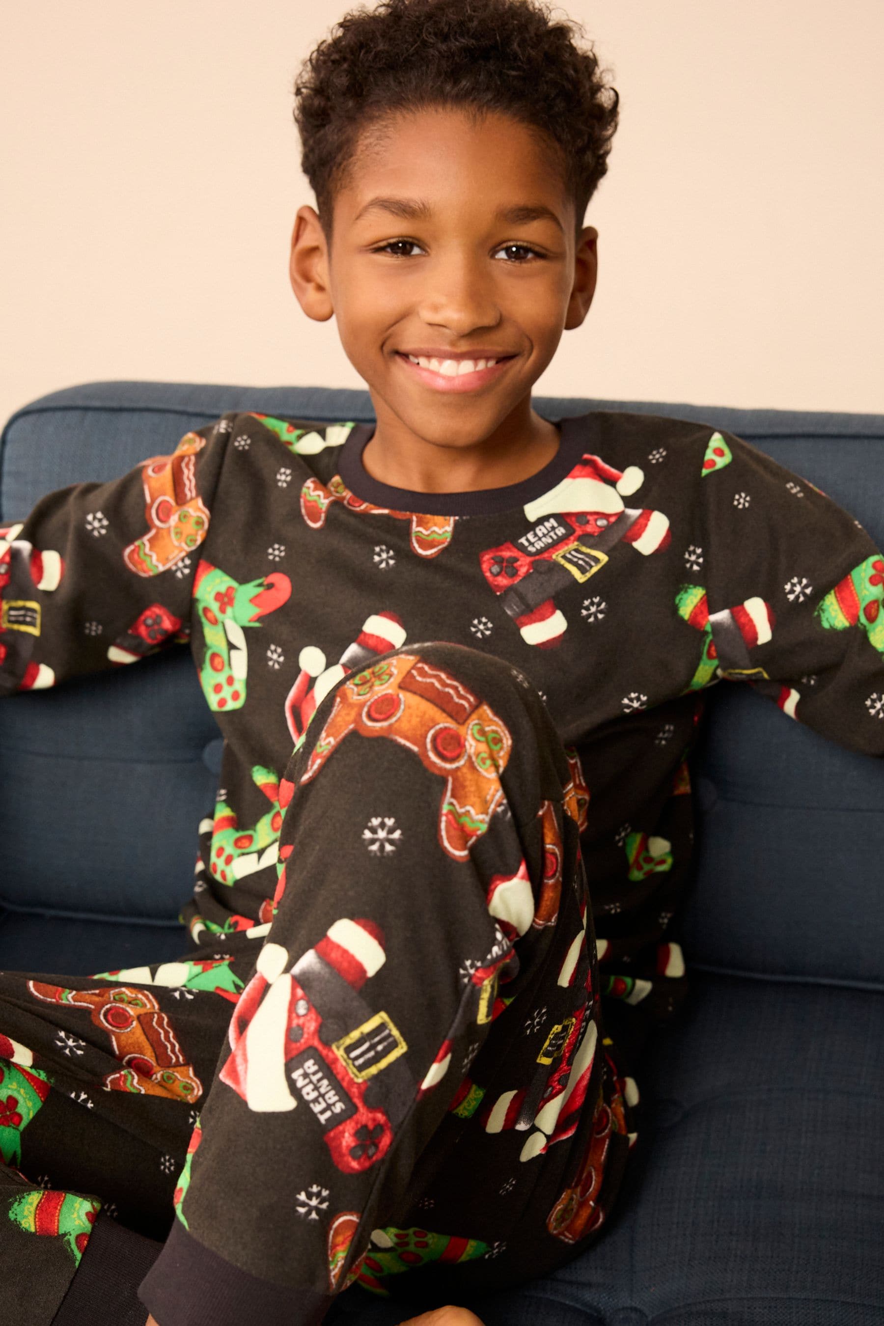 Black/Green Xmas Gamer Single Long Sleeve Pyjamas (6-16yrs)