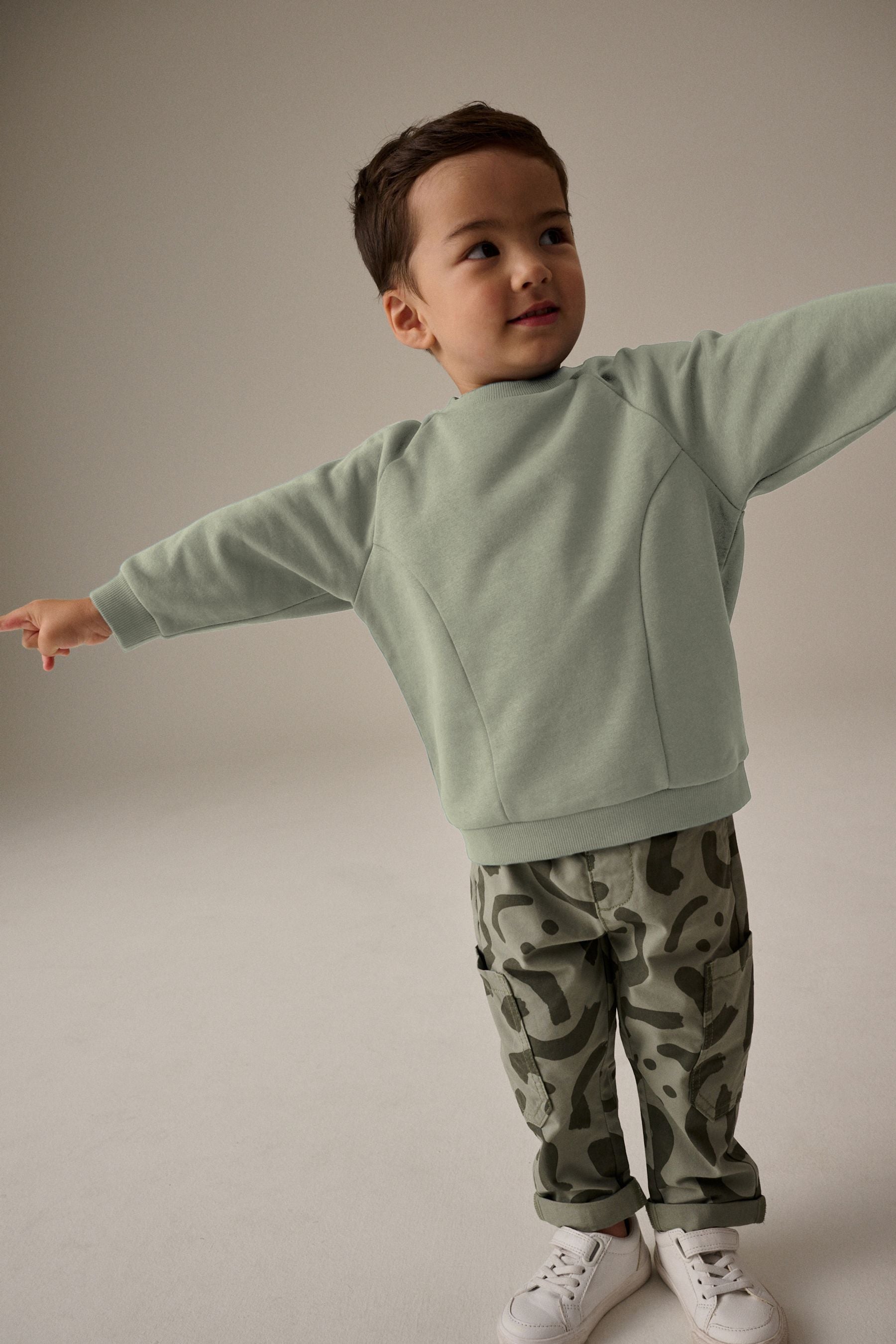 Green Print 100% Cotton Trousers and Sweatshirt Set (3mths-7yrs)