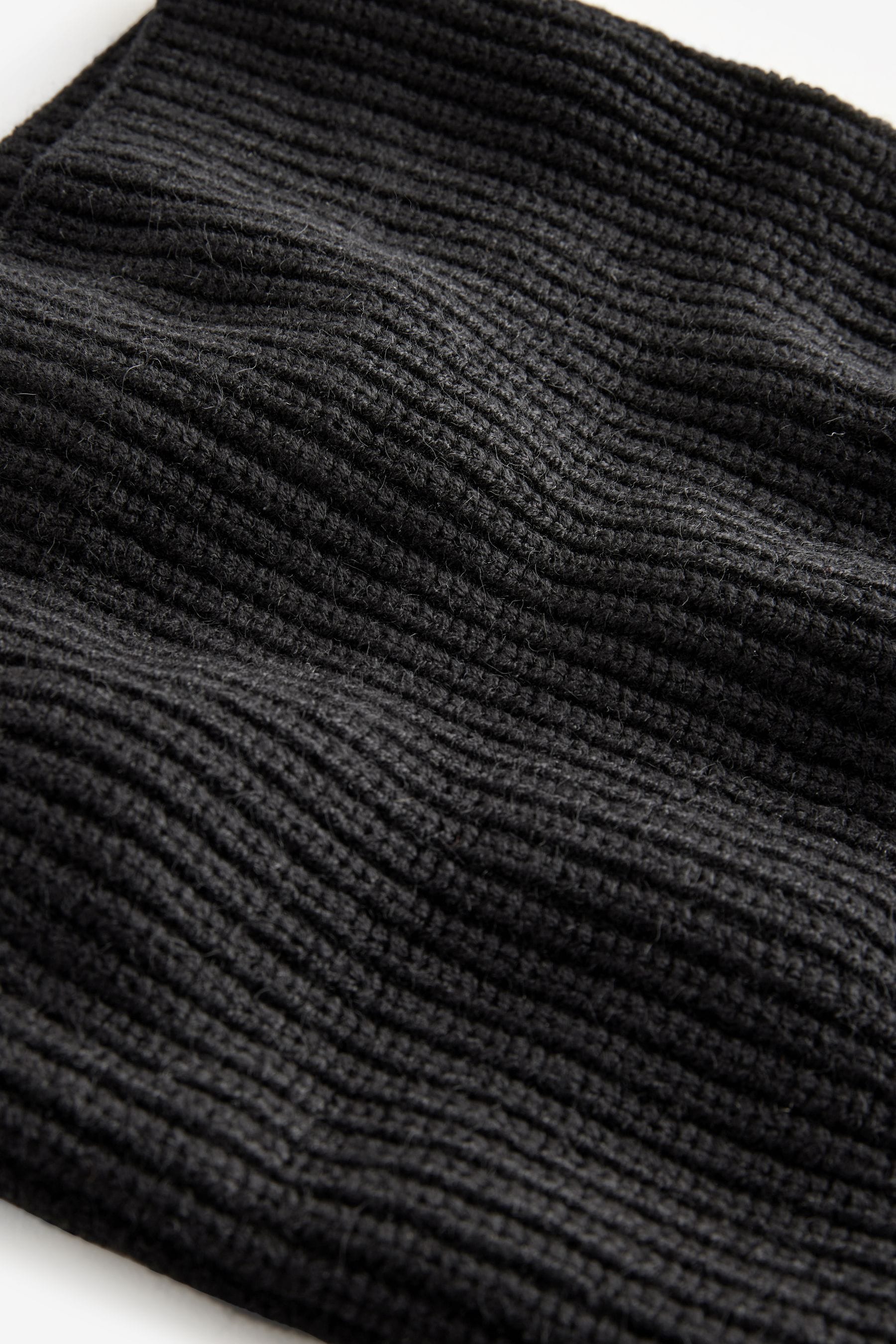 Black Knitted Snood (1-16yrs)