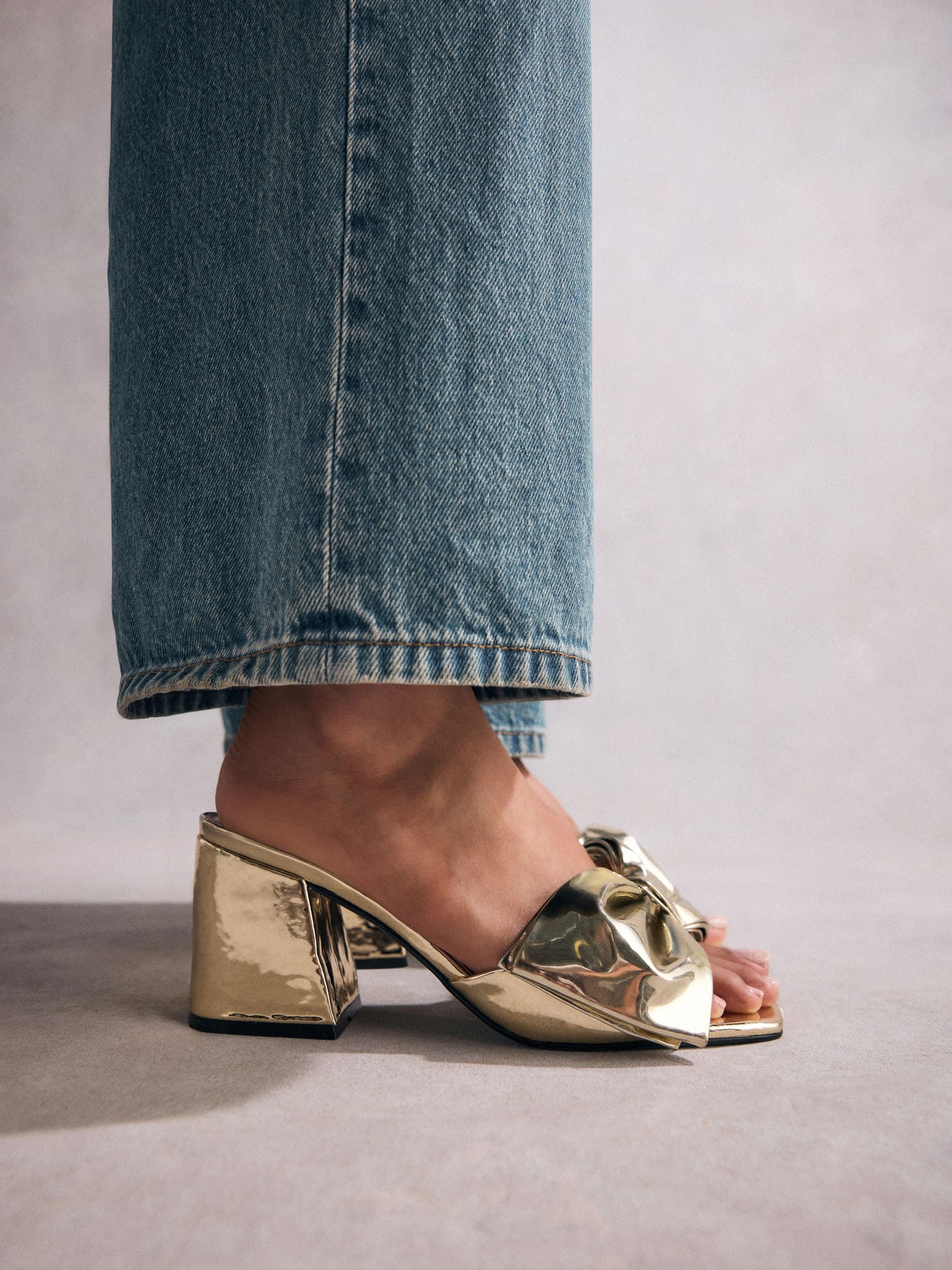 Gold Tabitha Simmons Liv Leather Bow Block Mules