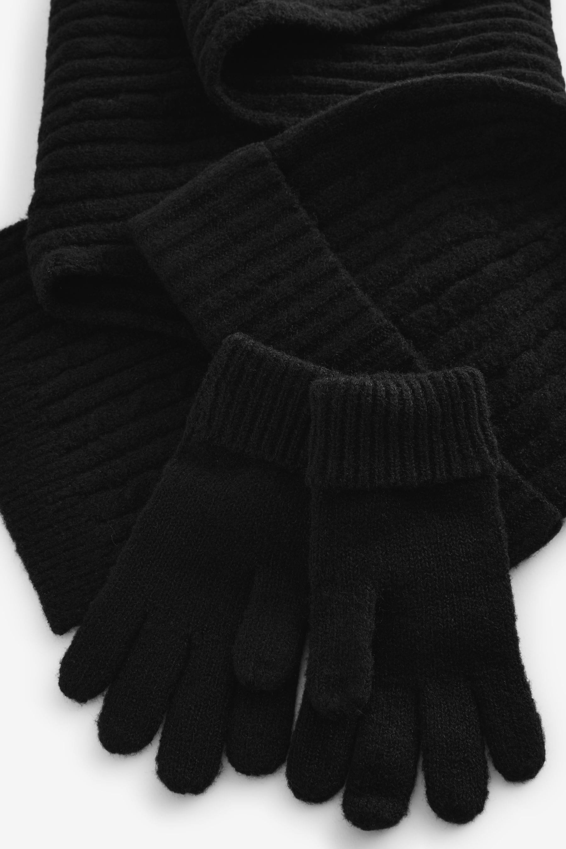 Black Cable Cable Hat, Gloves and Scarf Set (3-16yrs)