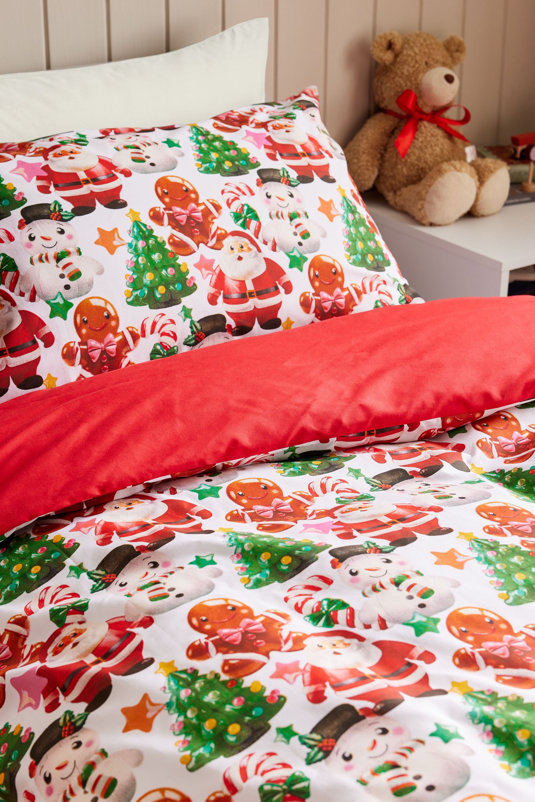 Red Santa & Friends Christmas Duvet Cover and Pillowcase Set