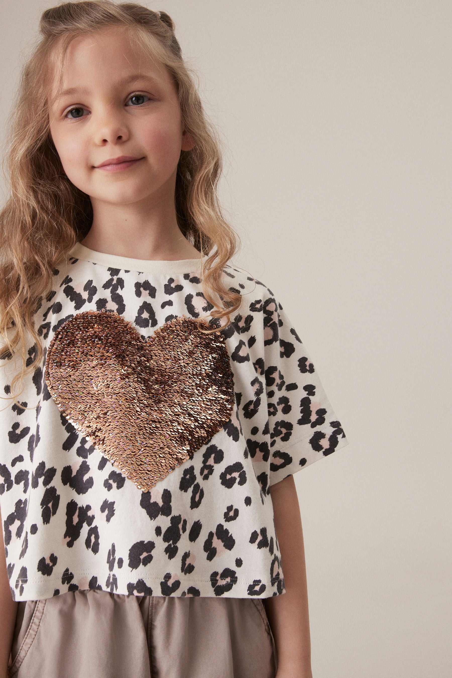 Neutral Animal Sequin Heart T-Shirt (3-16yrs)