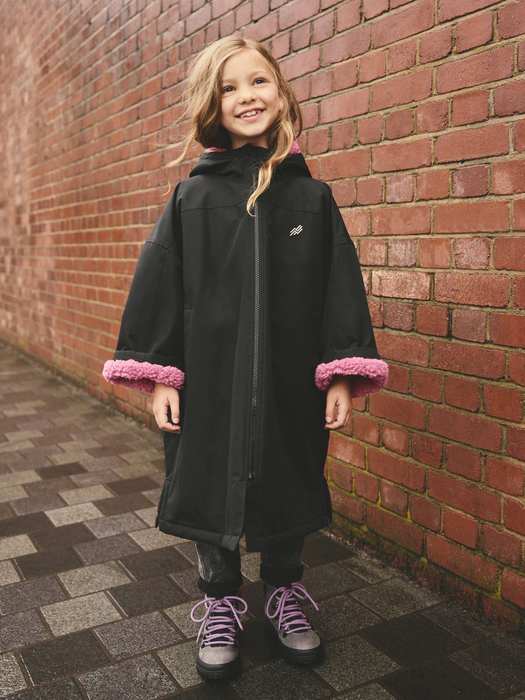 Black Waterproof Changing Robe (3-16yrs)