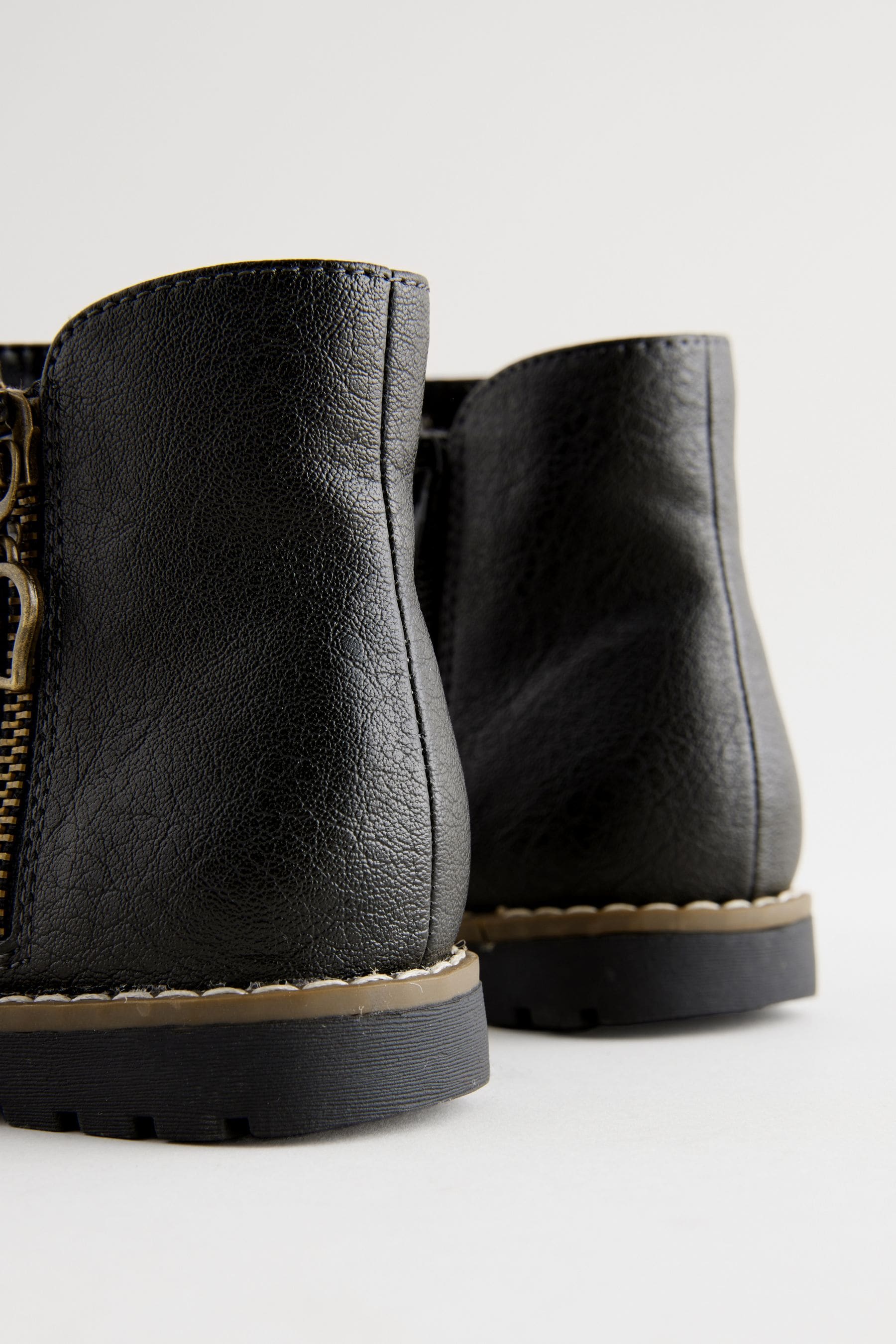 Black Wide Fit (G) Chelsea Zip Ankle Boots