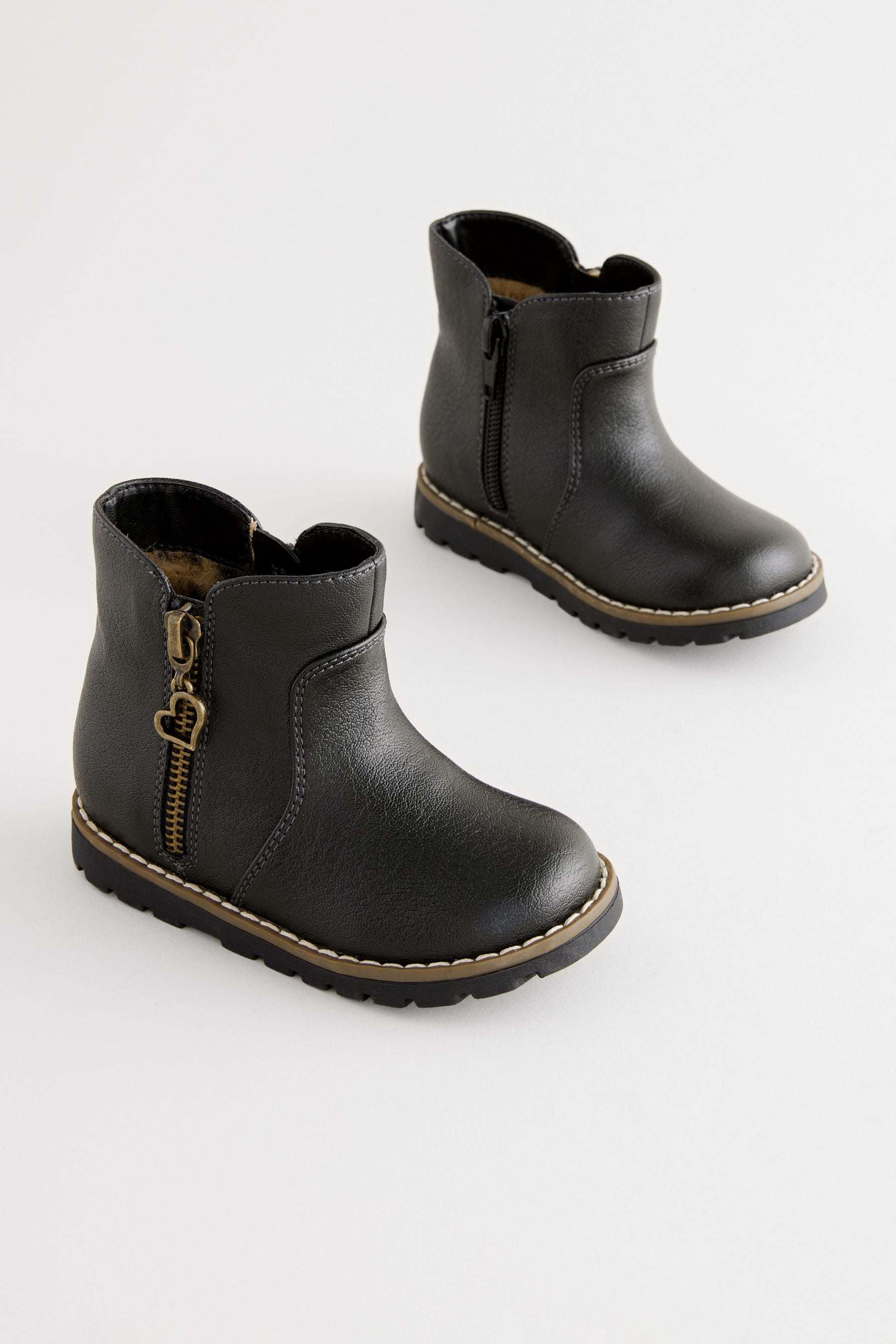 Black Wide Fit (G) Chelsea Zip Ankle Boots