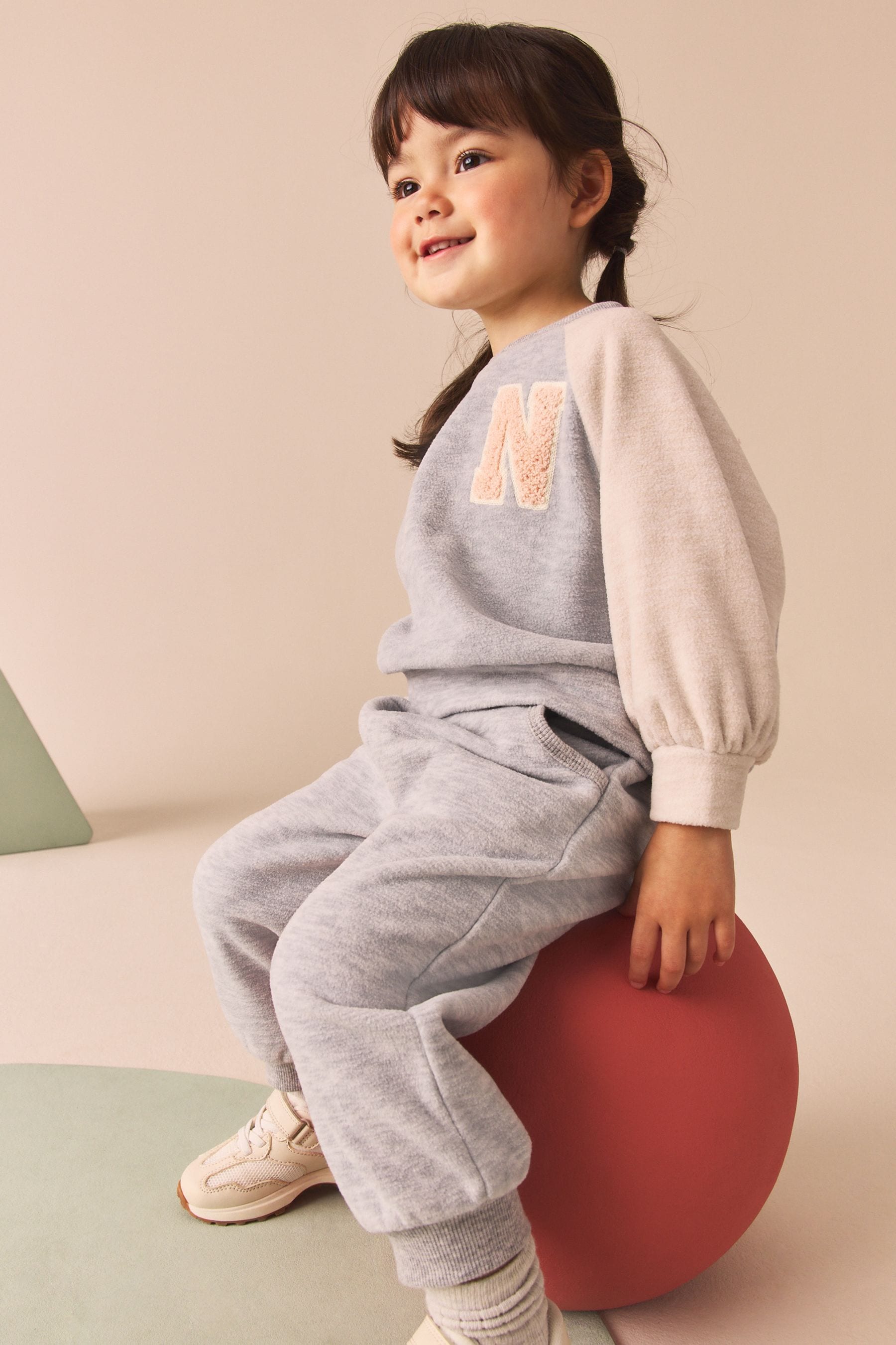 Grey Fleece Sweatshirt And Joggers Set (3mths-7yrs)