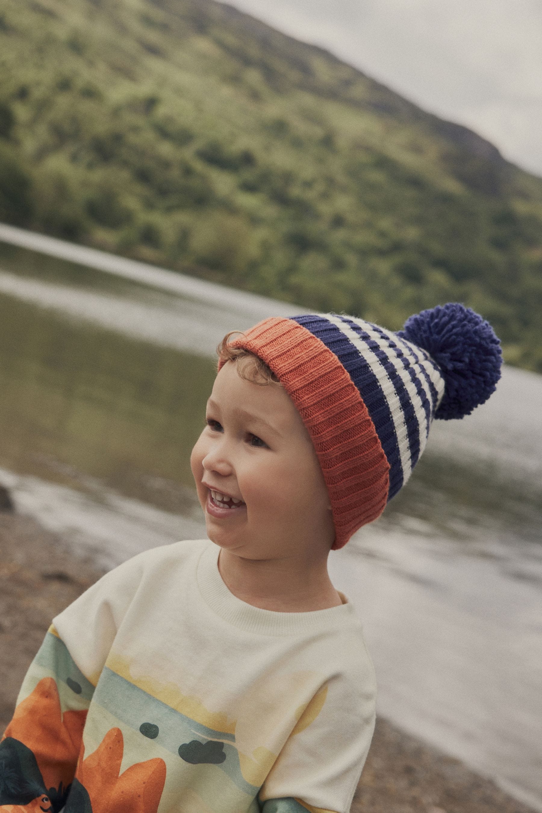 Navy Blue Stripe Hat And Mittens Set (3mths-10yrs)