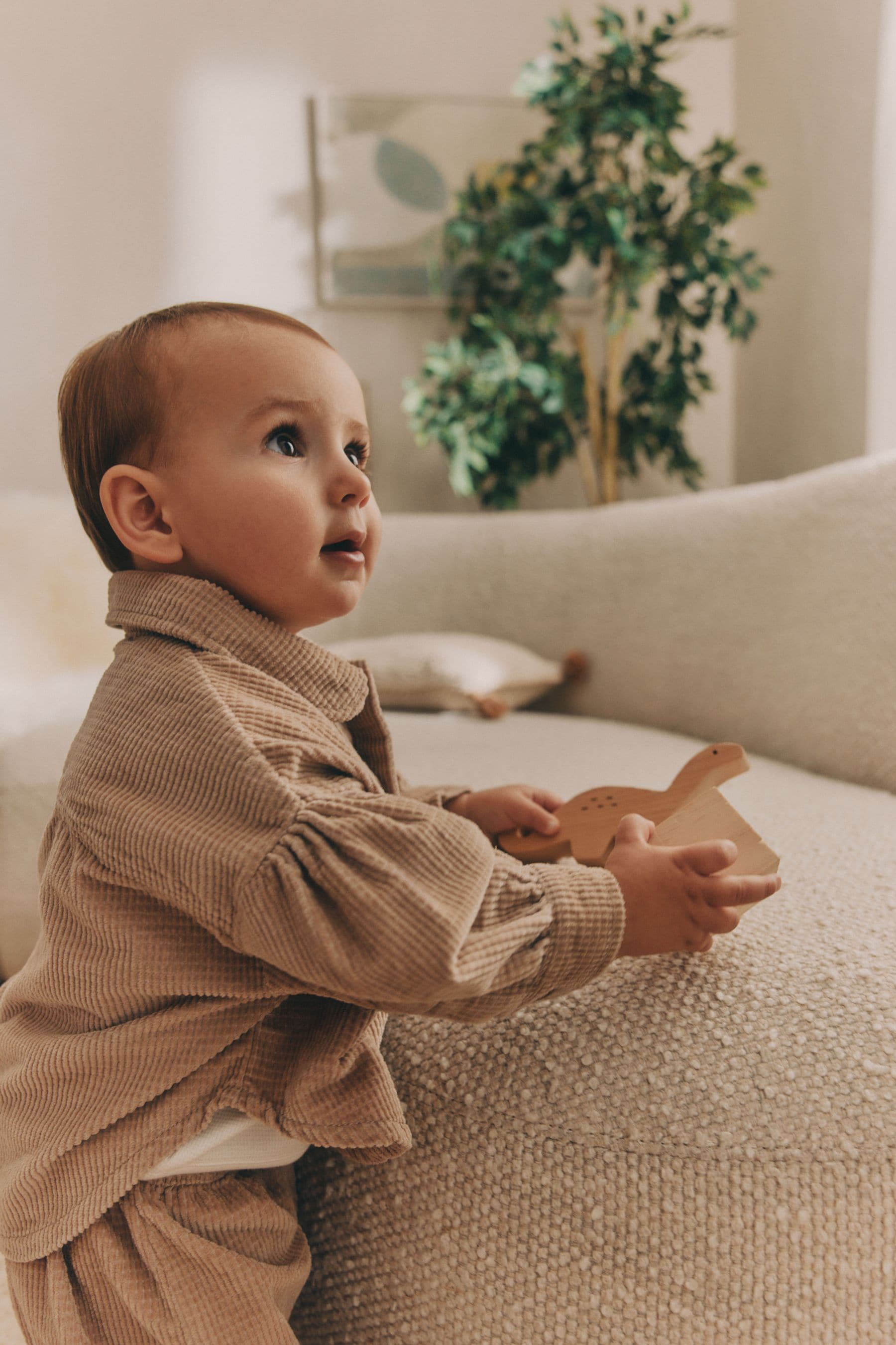 Neutral Baby Shirt And Trousers 3 Piece Set (0mths-2yrs)