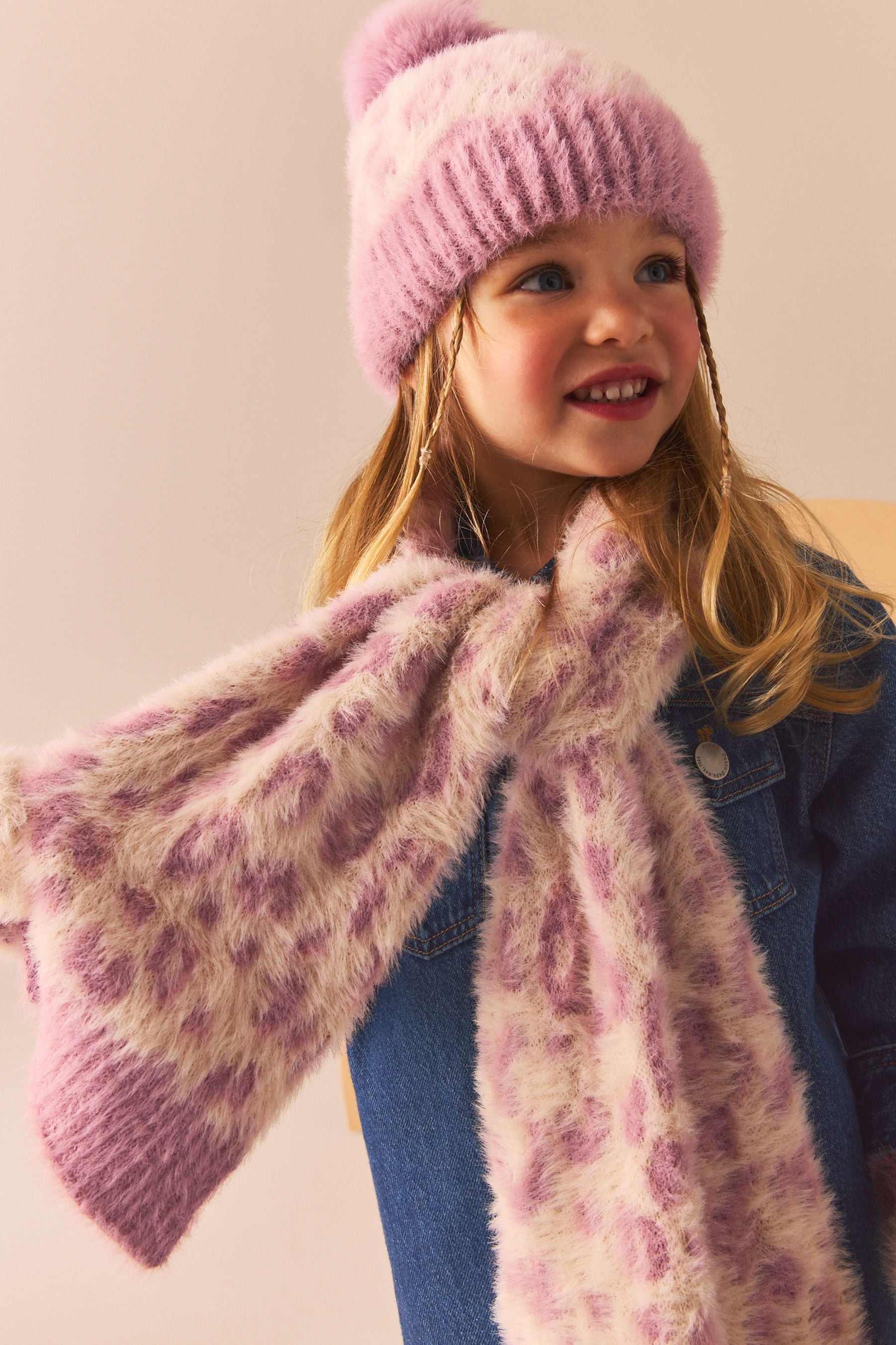 Pink Animal Hat Gloves And Scarf Set (3-16yrs)