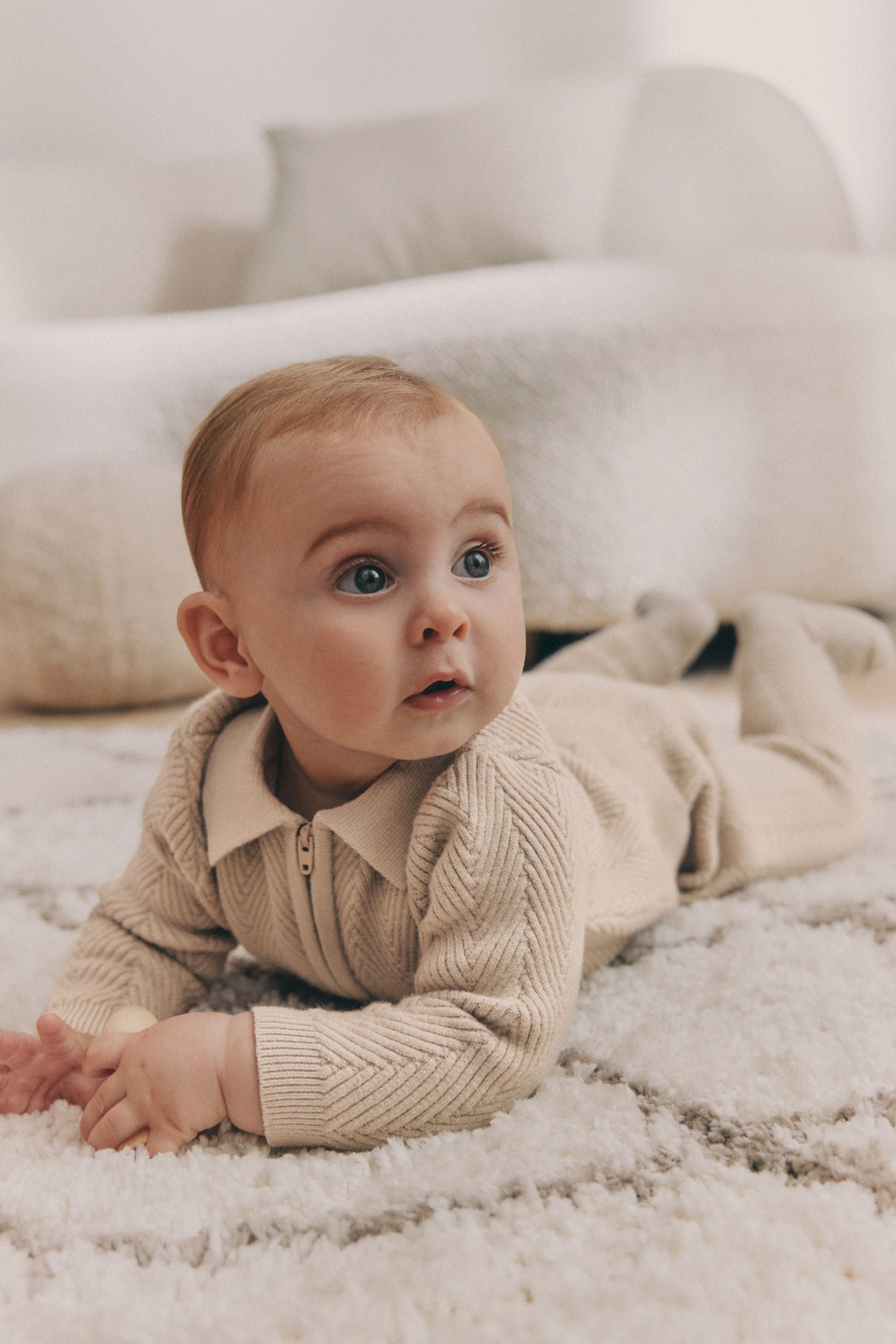 Neutral Baby Knitted Jumper and Leggings Set (0mths-2yrs)