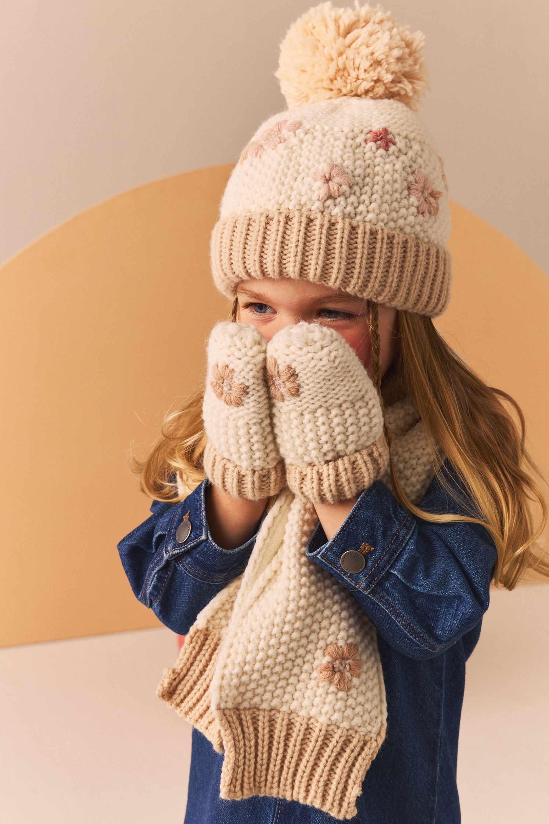 Natural Flower Hat Mittens And Scarf Set (1-6yrs)