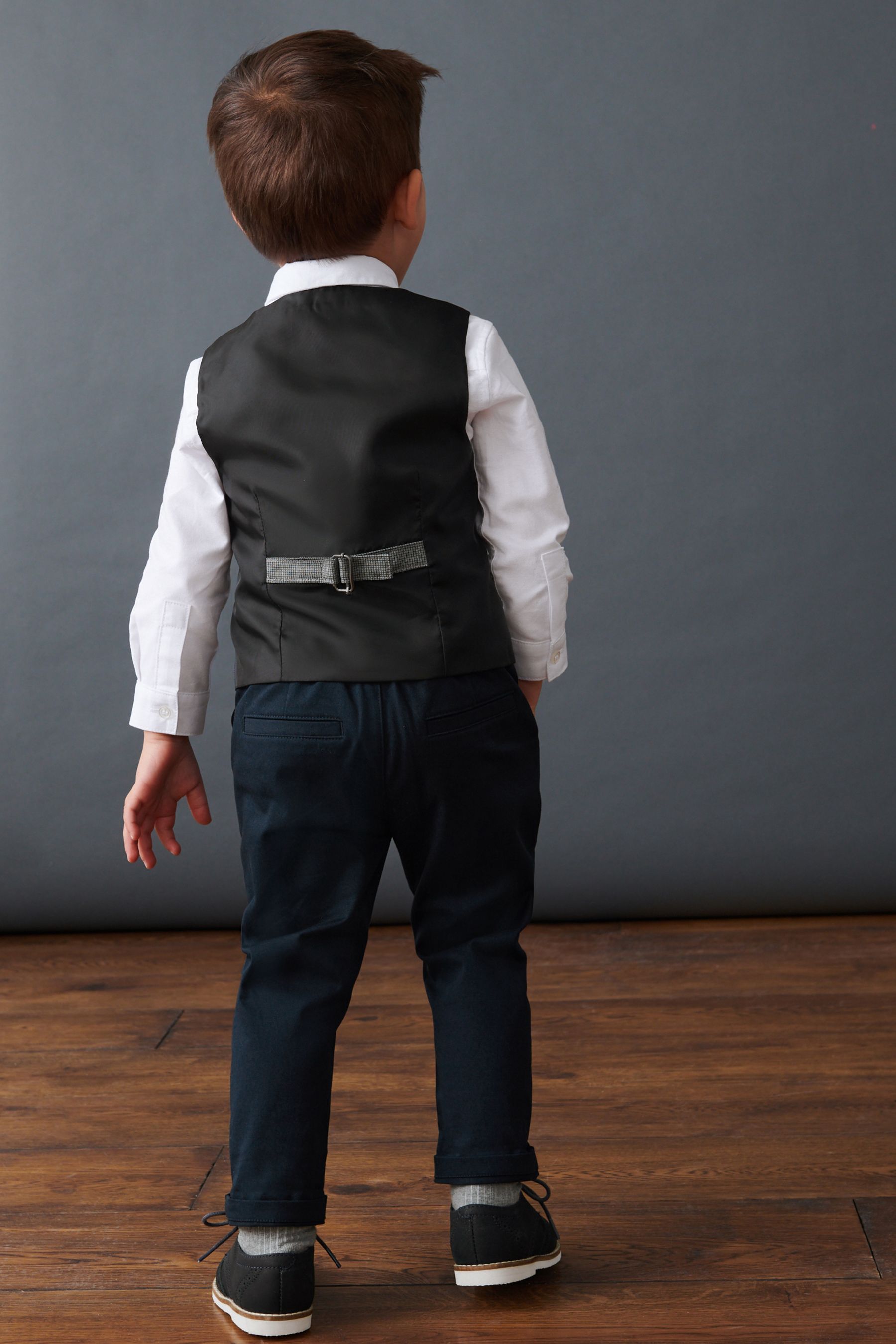 Grey Dogtooth Waistcoat, Shirt, Trousers & Bow Tie Set (3mths-9yrs)