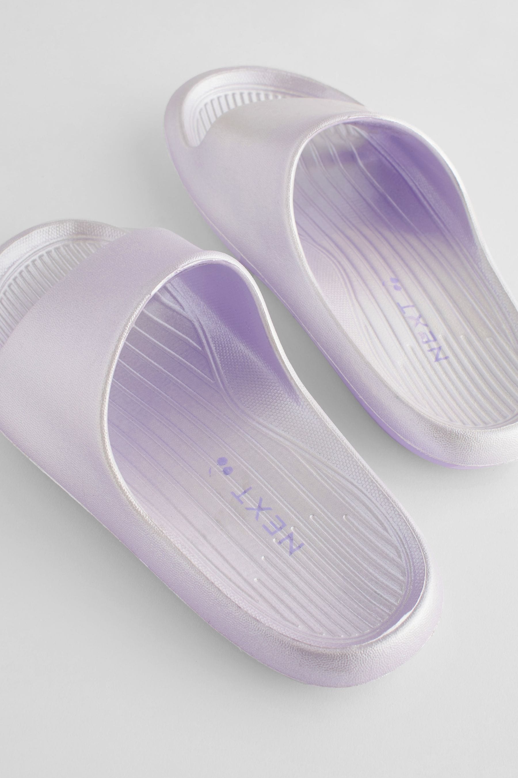 Lilac Purple Metallic Lightweight Sliders