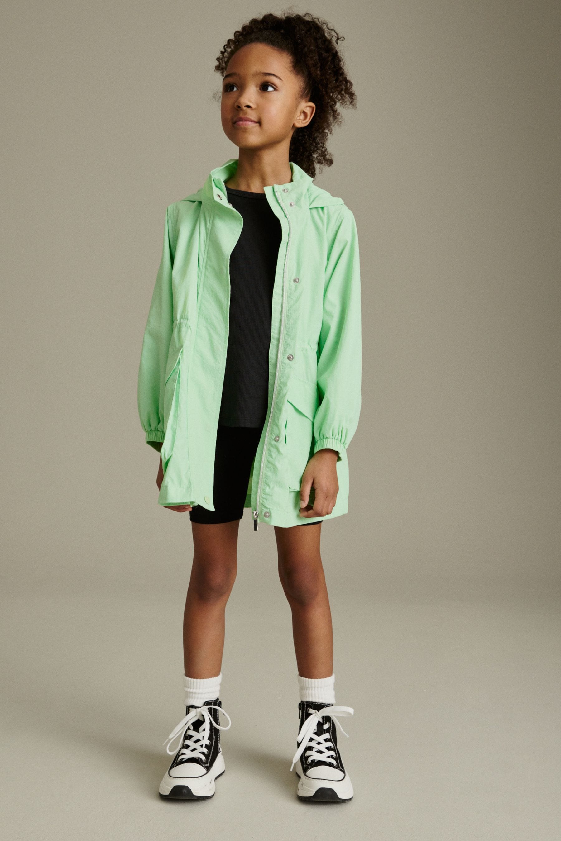 Green Shower Resistant Cagoule (3-16yrs)