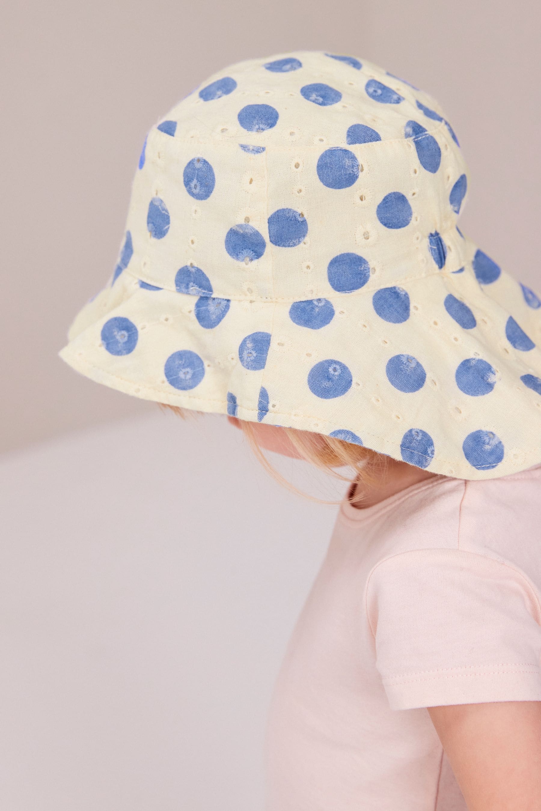 White/Blue Low Back Bucket Hat (3mths-10yrs)