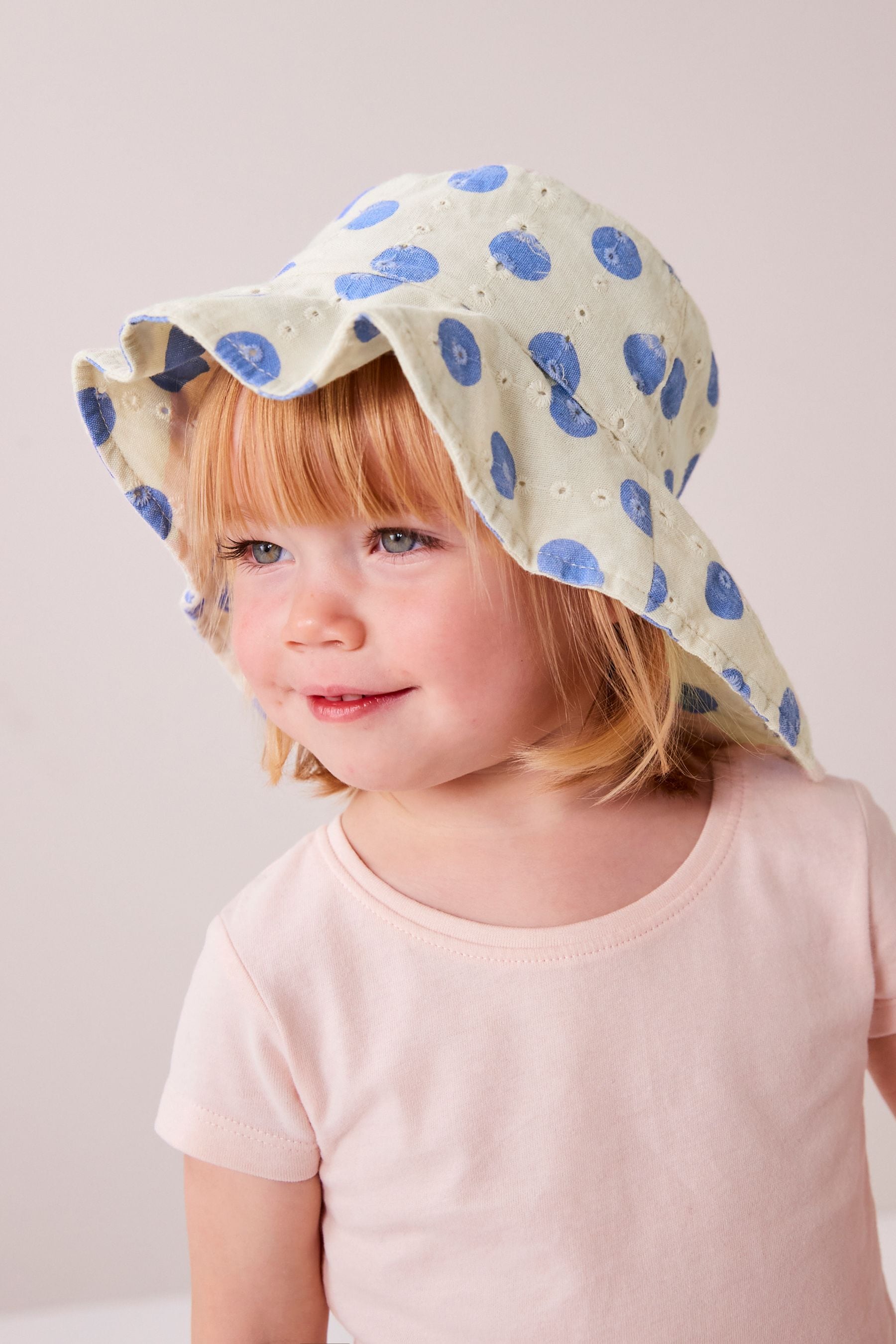 White/Blue Low Back Bucket Hat (3mths-10yrs)