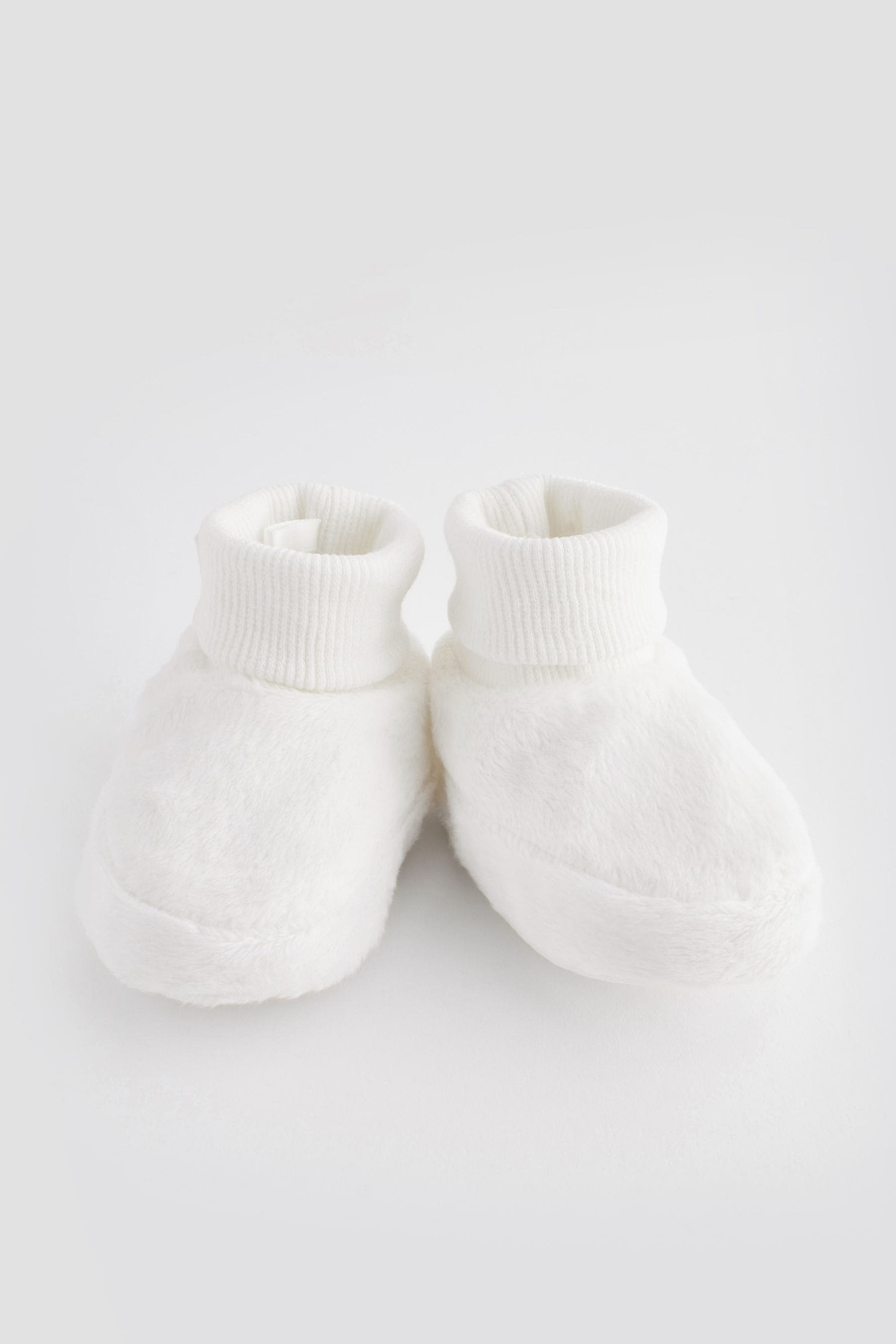 White Bootie Baby Shoes (0-18mths)