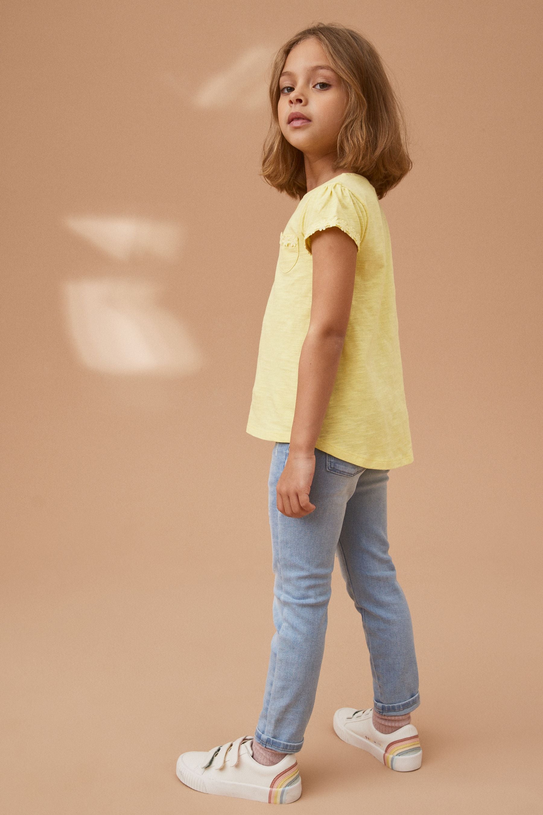 Yellow Daisy Pocket T-Shirt (1.5-16yrs)