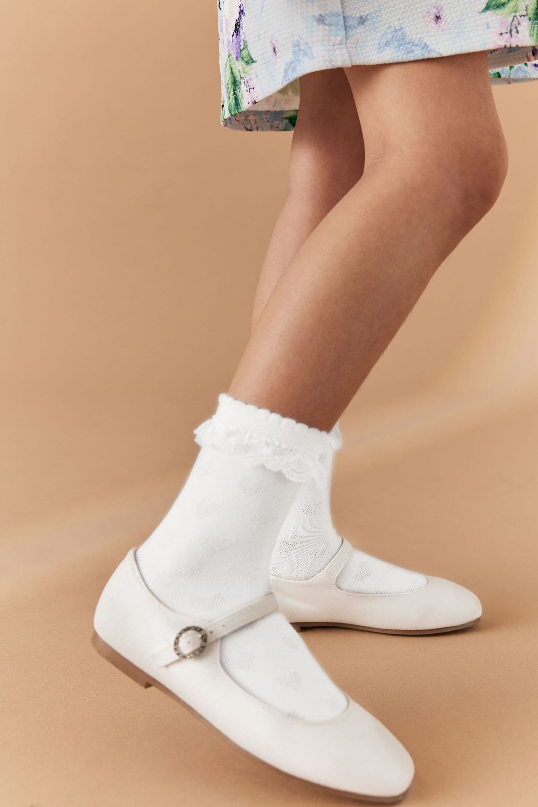 White 2 Pack Cotton Rich Heart Ruffle Ankle Socks