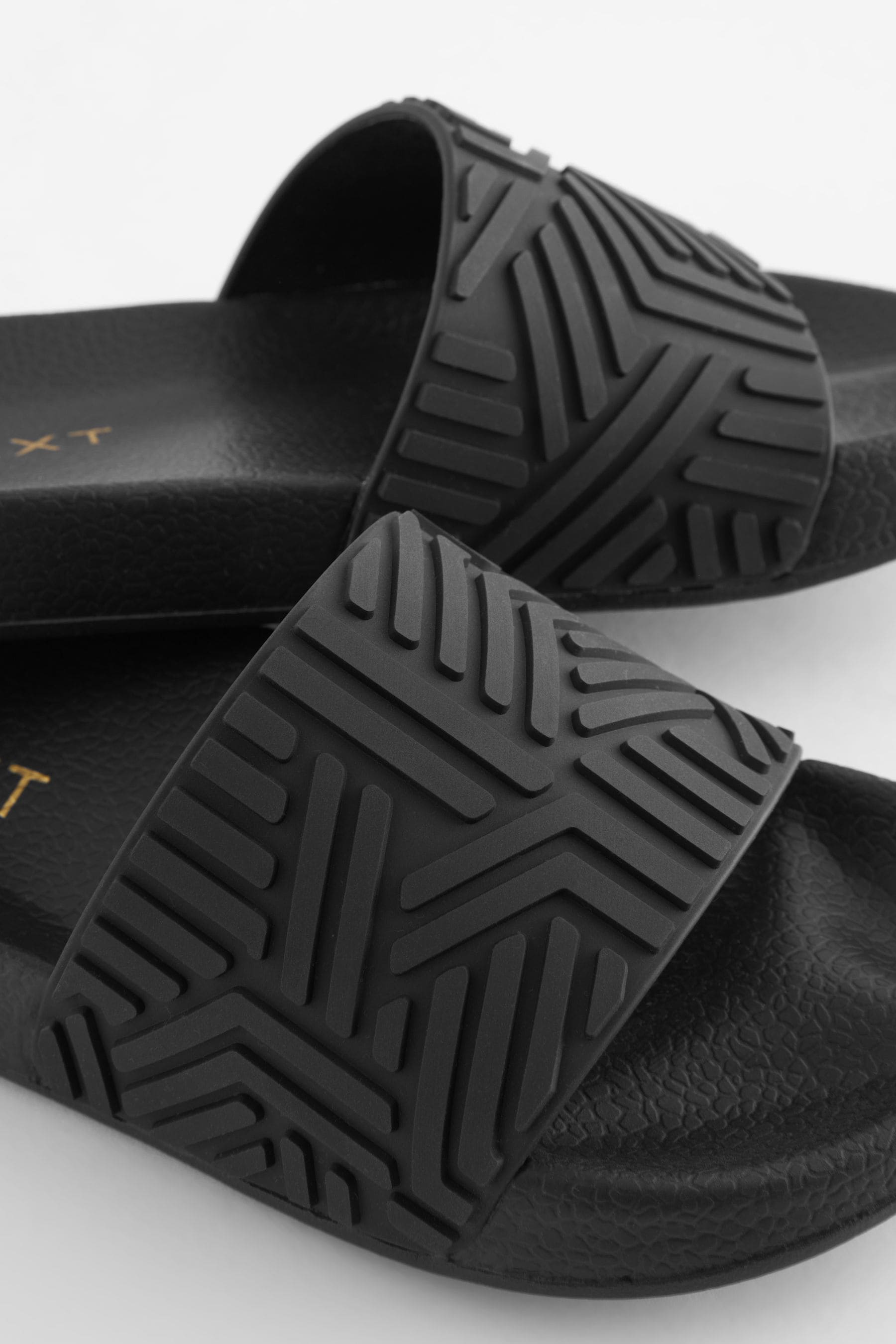 Black Patterned Sliders